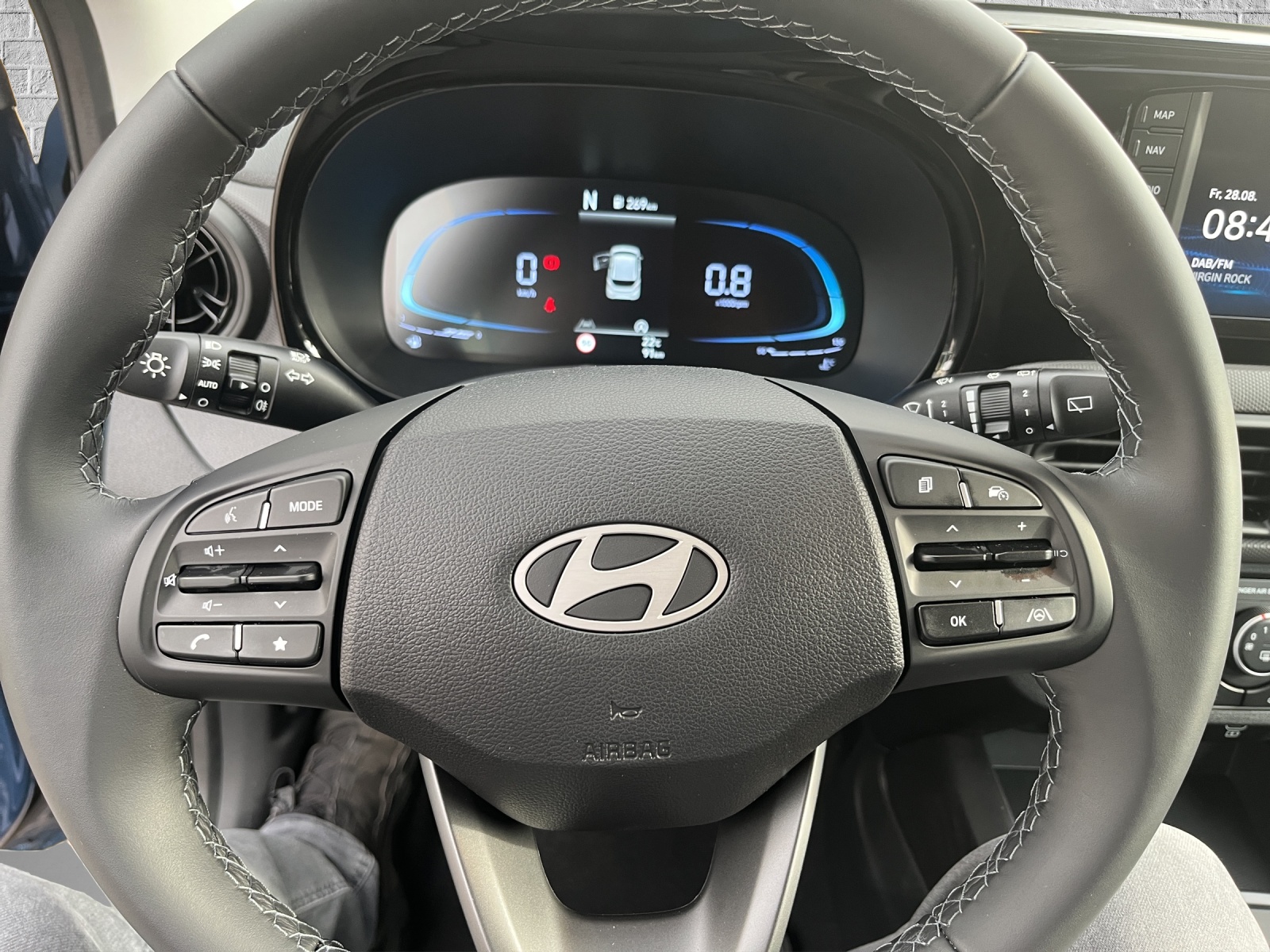 HYUNDAI i10 1.0 Origo Aut.-image-9