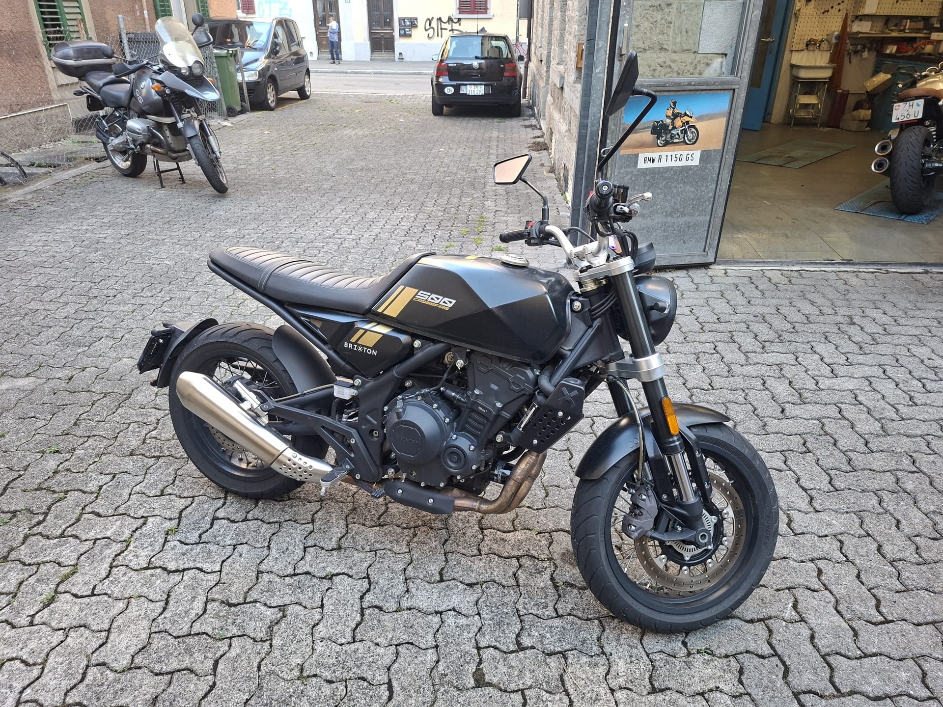 BRIXTON Crossfire 500 X-image-0