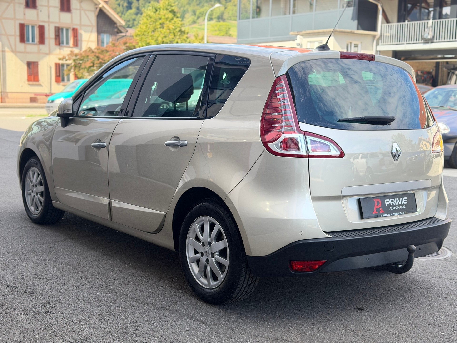 RENAULT Scénic 1.4 16V Turbo Expression-showroom-element-3