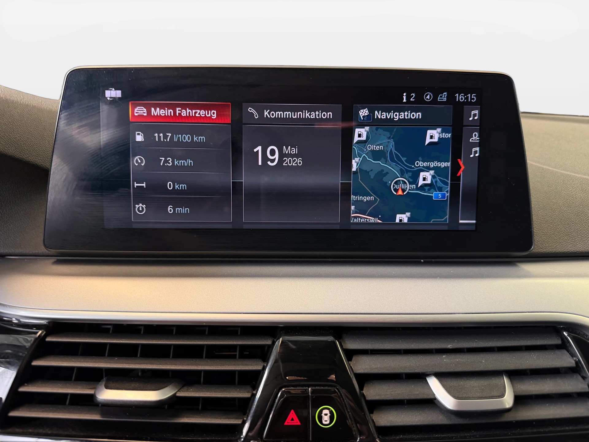 BMW 520d Steptronic | Frisch MFK | Navi | Adaptiv LED | Driving Assistant-image-13