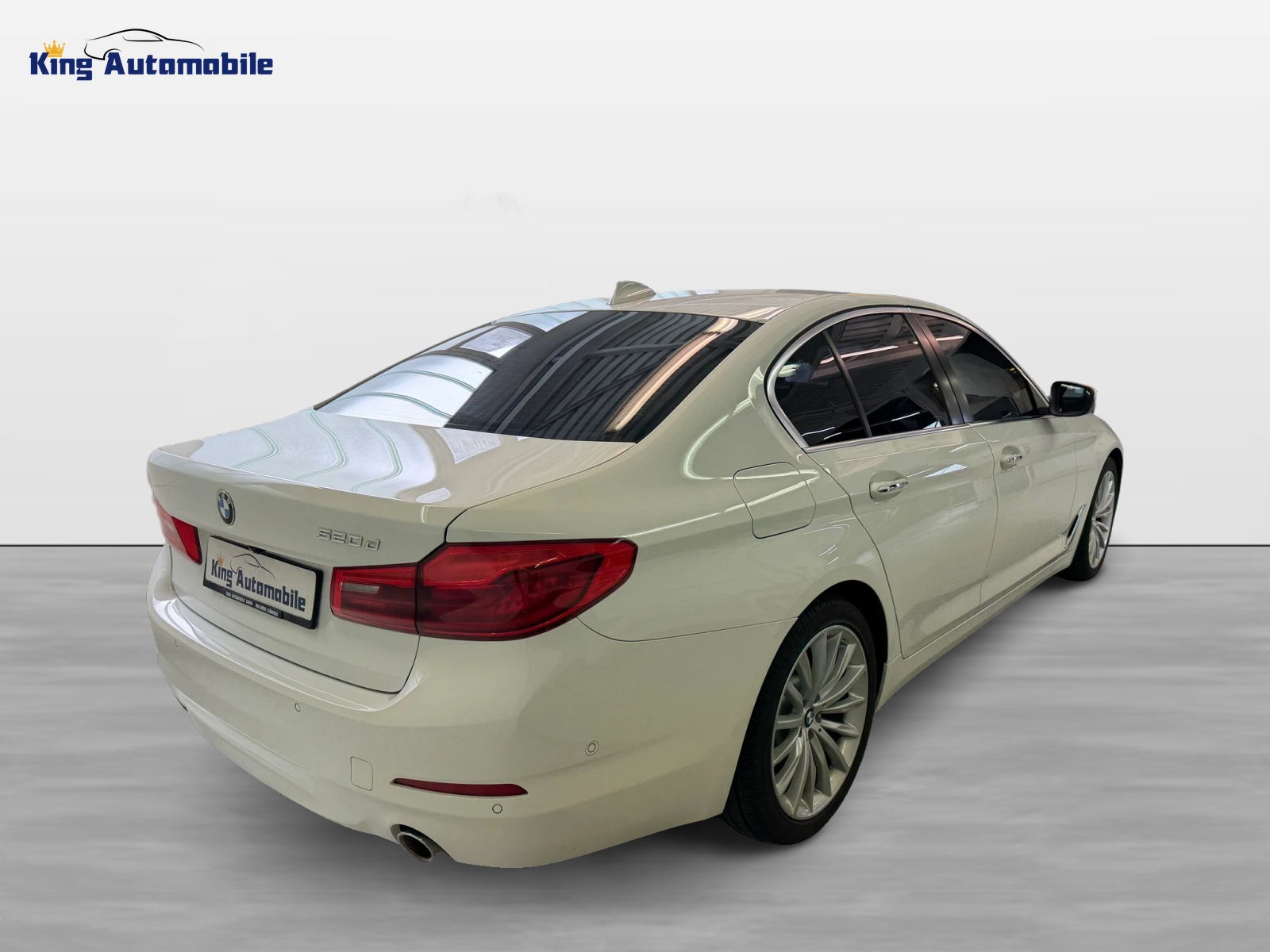 BMW 520d Steptronic | Frisch MFK | Navi | Adaptiv LED | Driving Assistant-image-6