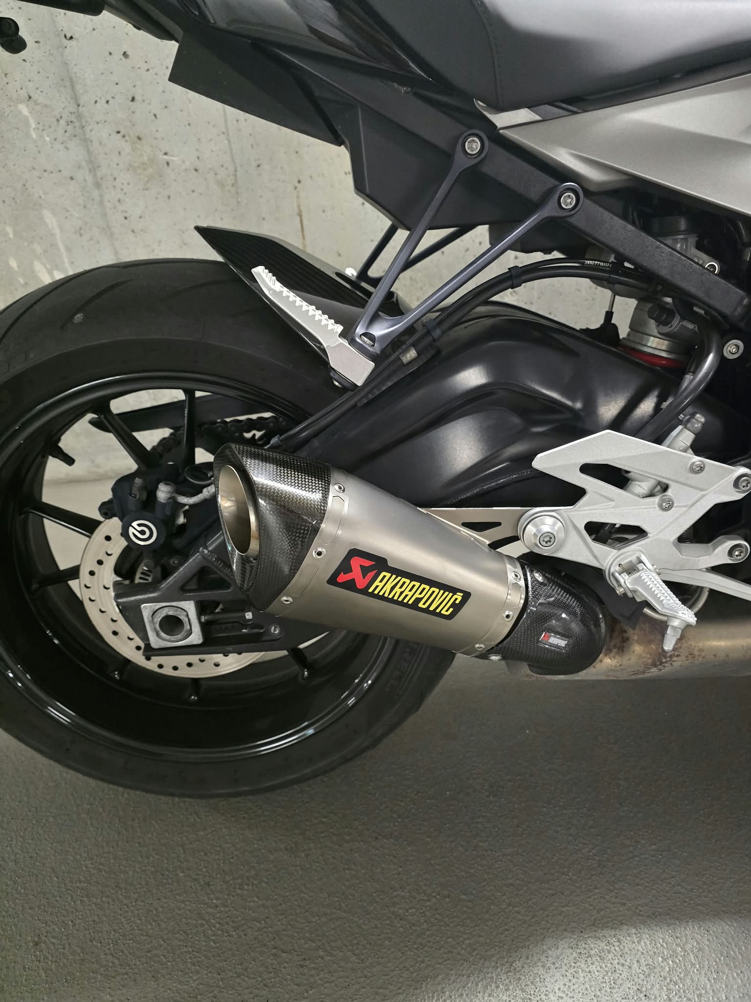 BMW S 1000 R ABS-image-9