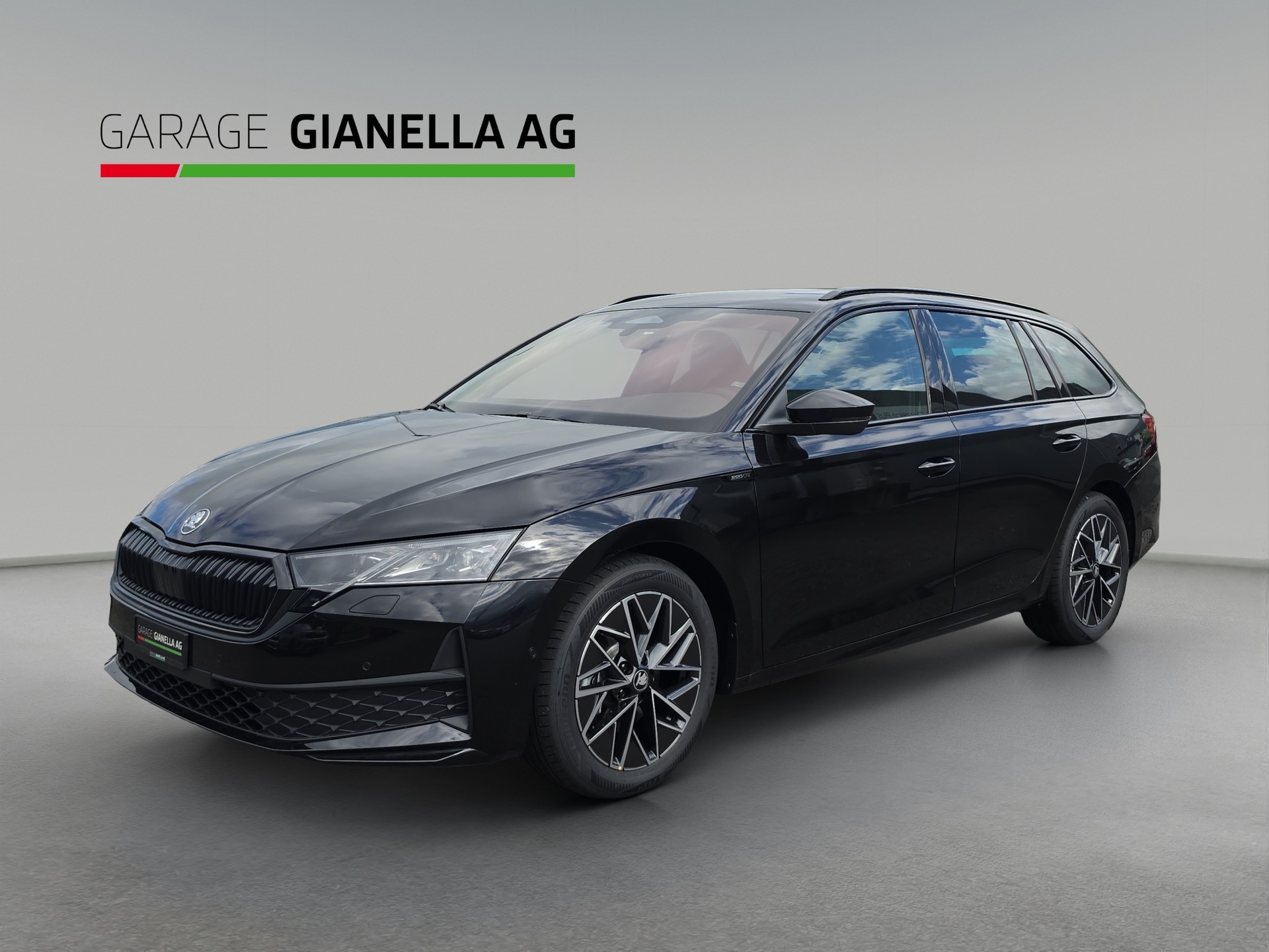 SKODA Octavia Combi 2.0 TSI DSG Dynamic 4x4