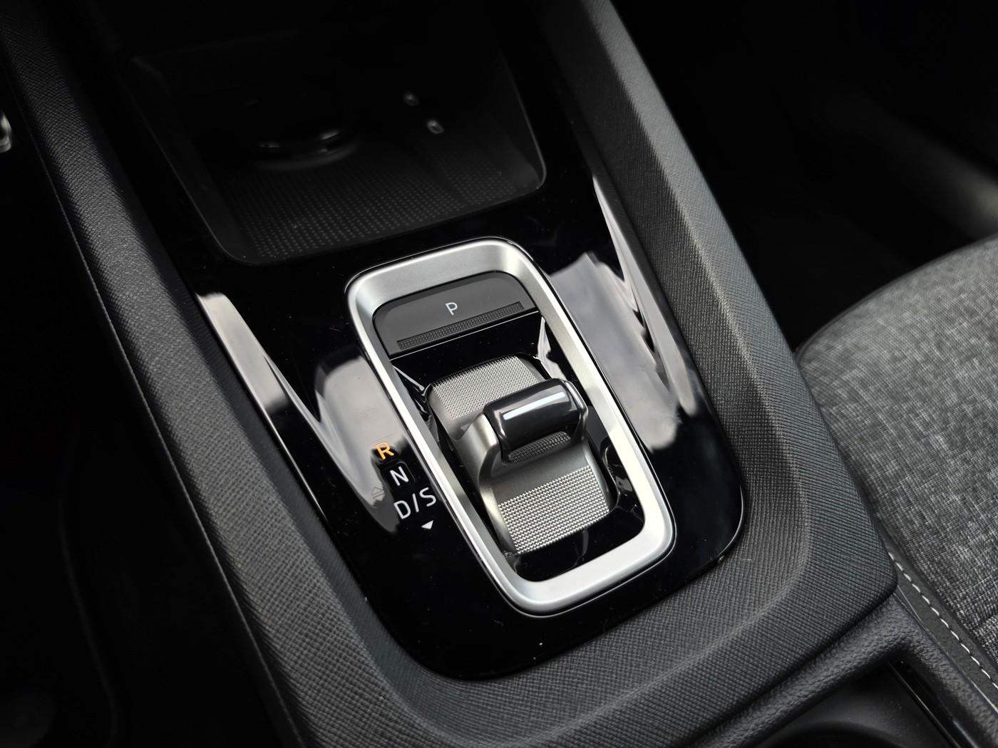 SKODA Octavia Combi 2.0 TSI DSG Dynamic 4x4-image-13