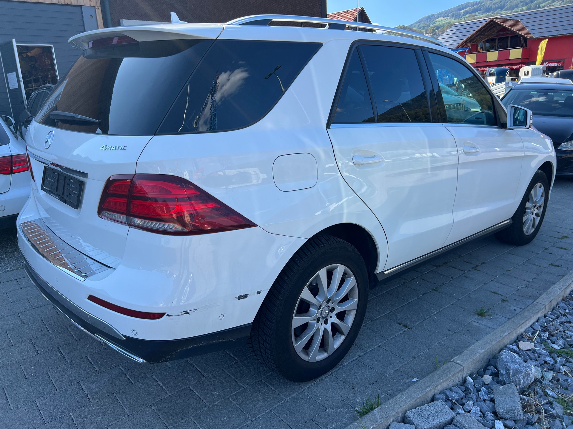 MERCEDES-BENZ GLE 250 d 4Matic 9G-Tronic Frisch ab Mfk &Service-image-3