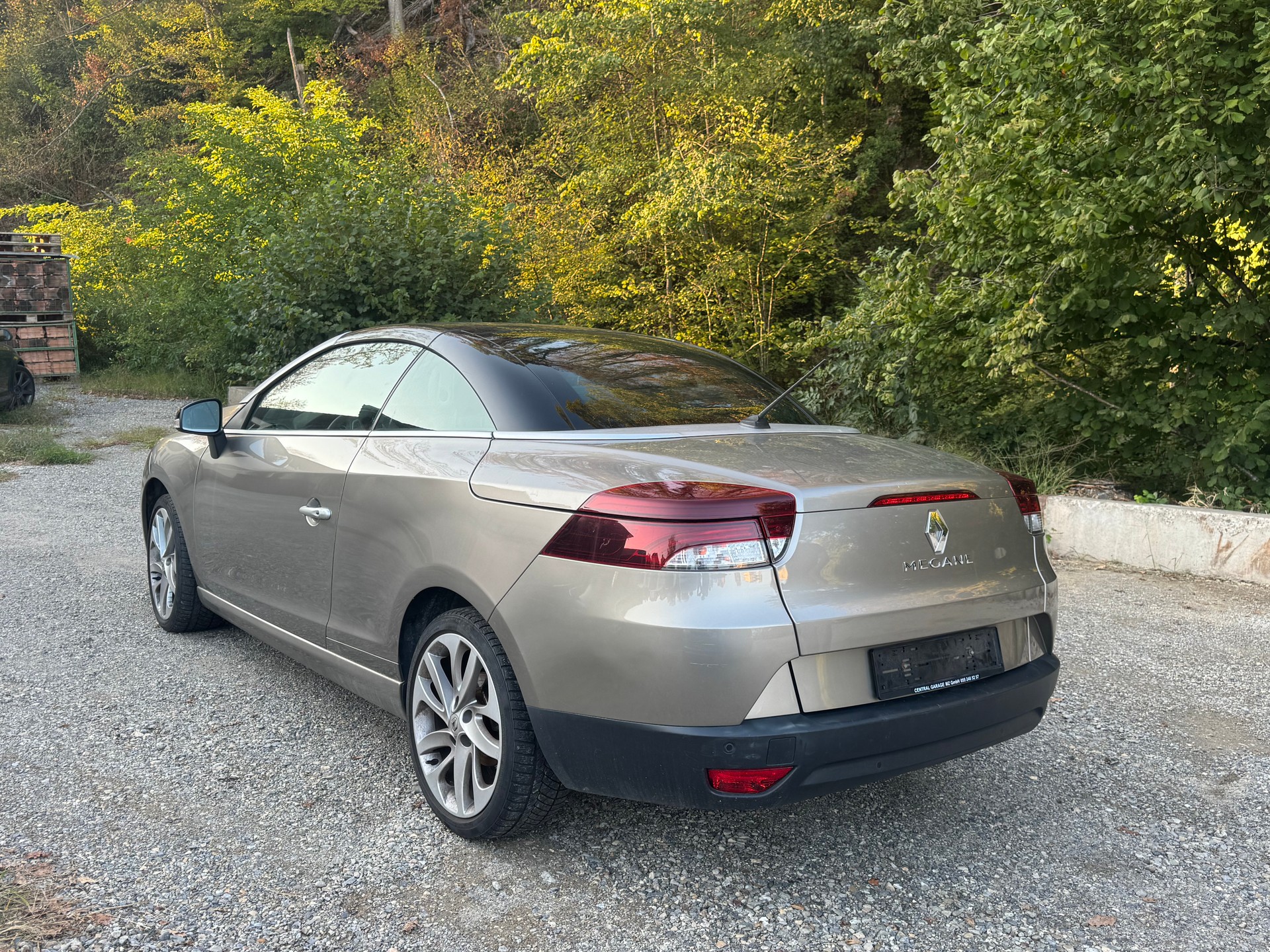 RENAULT Mégane CC 1.5 dCi EDC-image-5