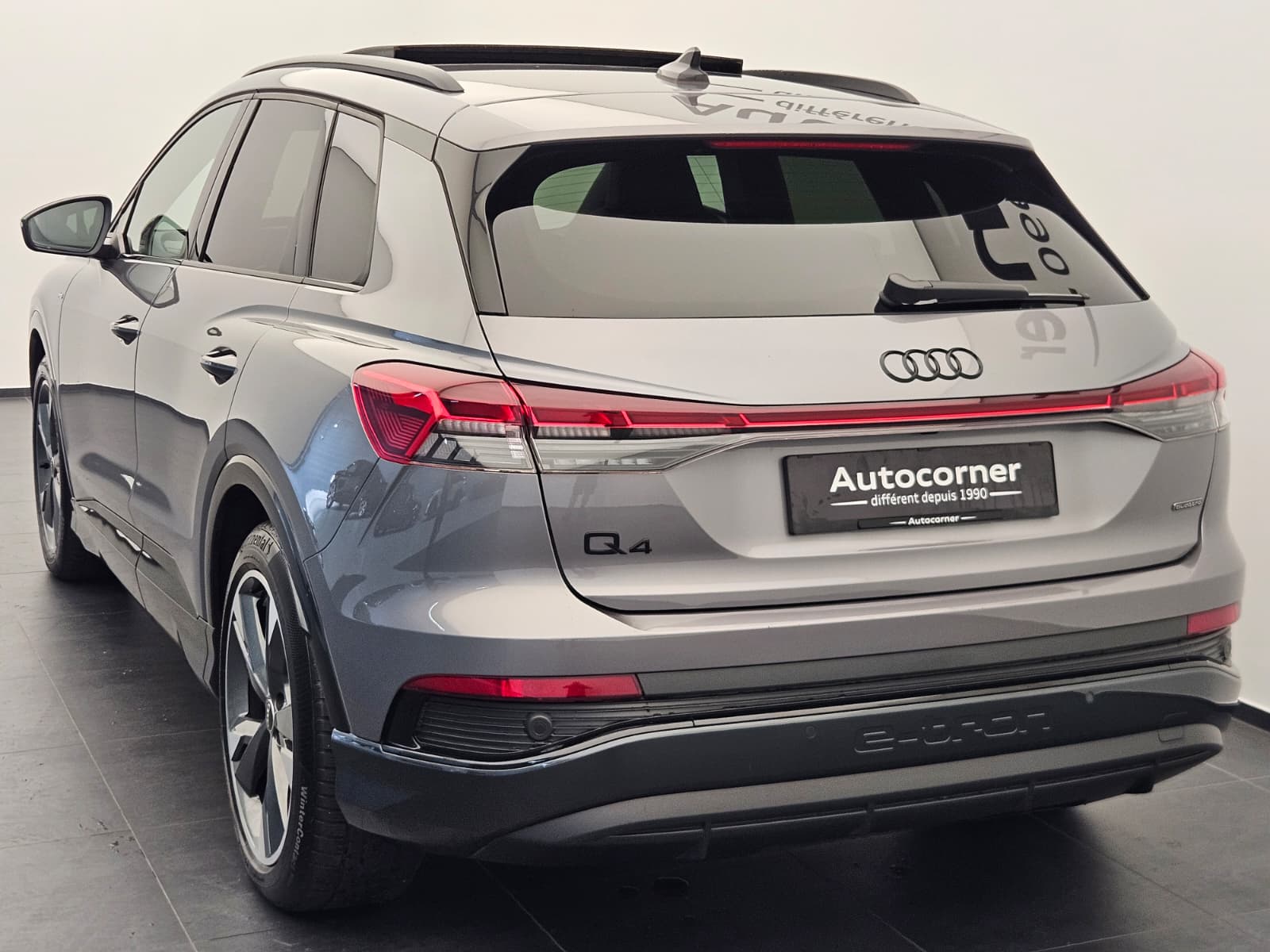 AUDI Q4 e-tron 50 quattro-image-8