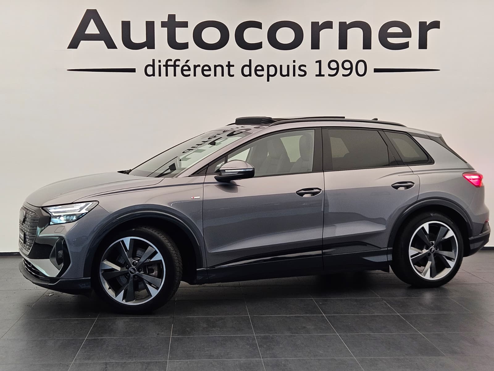AUDI Q4 e-tron 50 quattro