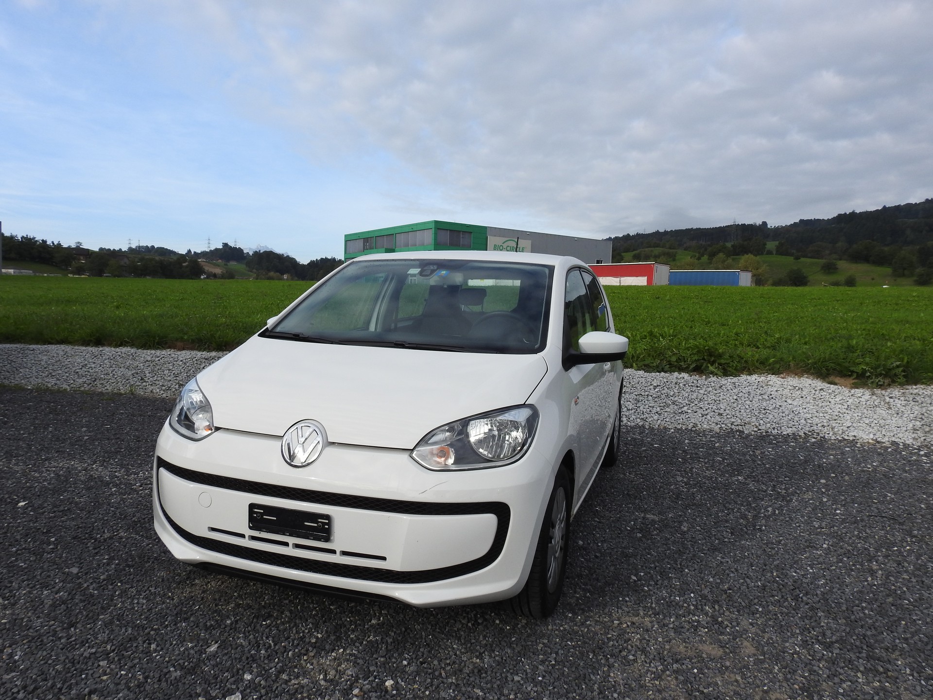 VW Up 1.0 BMT white up