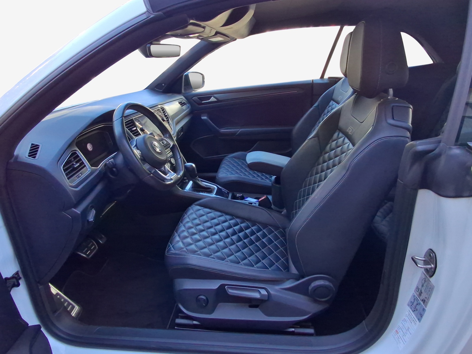 VW T-Roc Cabriolet 1.5 TSI EVO R-Line DSG-image-7