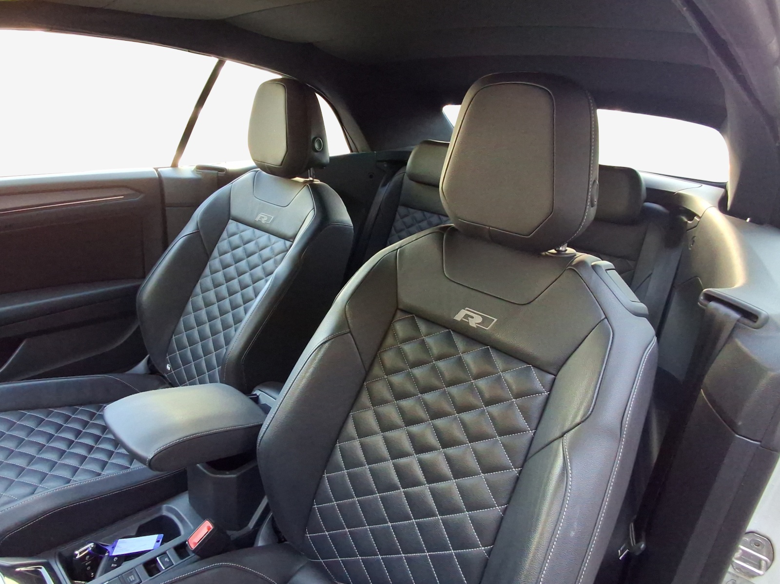 VW T-Roc Cabriolet 1.5 TSI EVO R-Line DSG-image-15