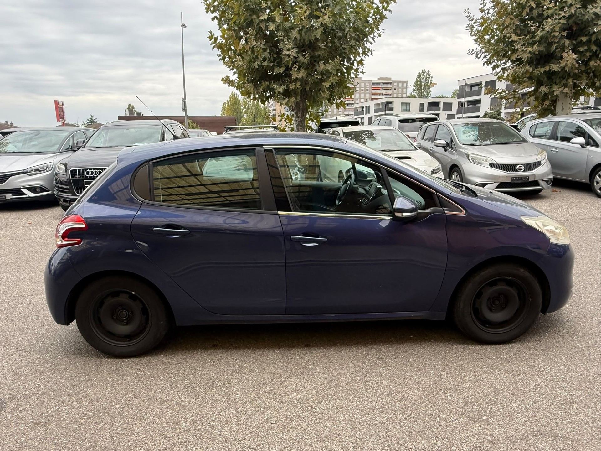 PEUGEOT 208 1.2 VTI Access-image-5