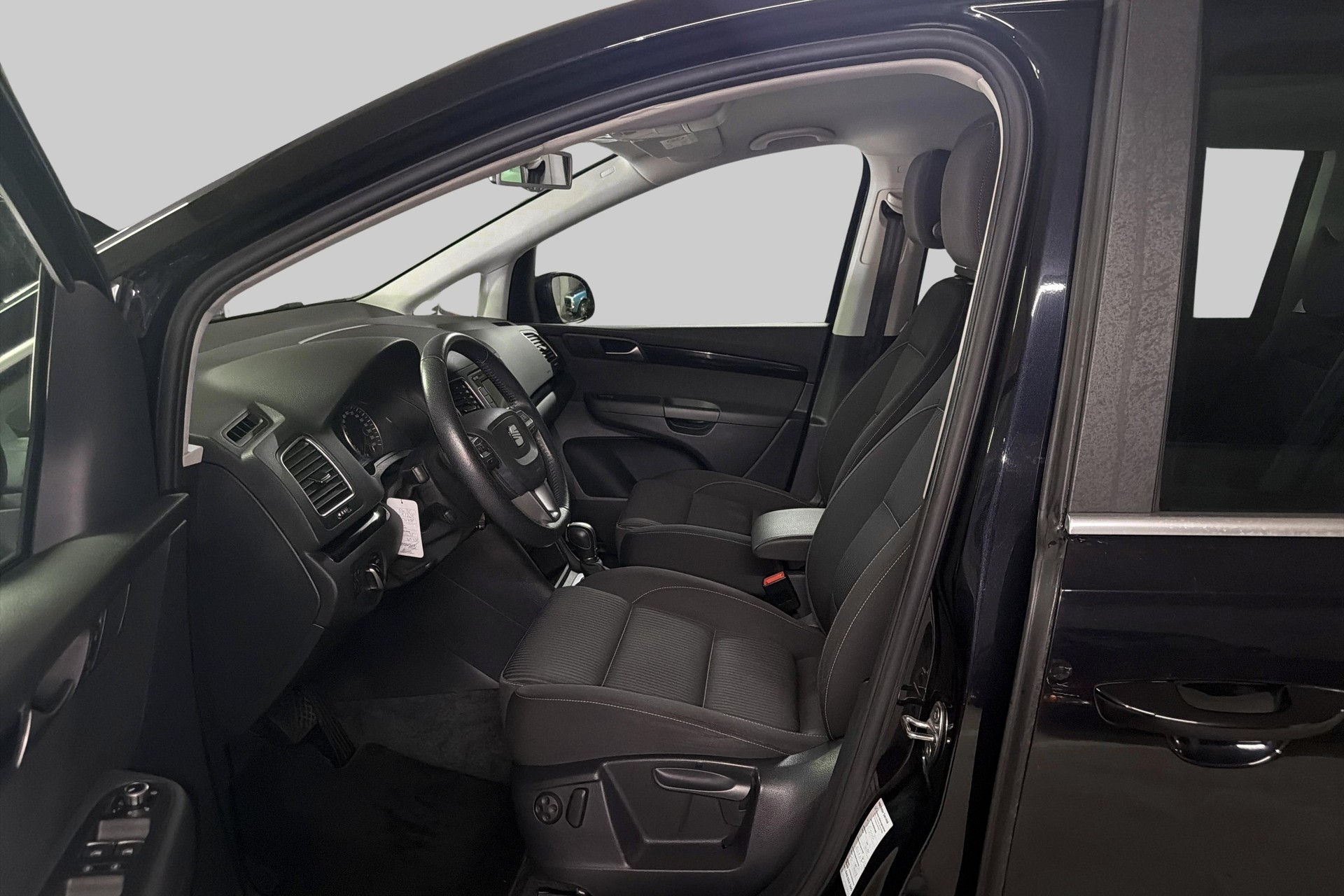 SEAT Alhambra 2.0 TSI Style DSG-image-7