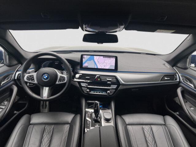 BMW 545e xDrive SAG-image-10