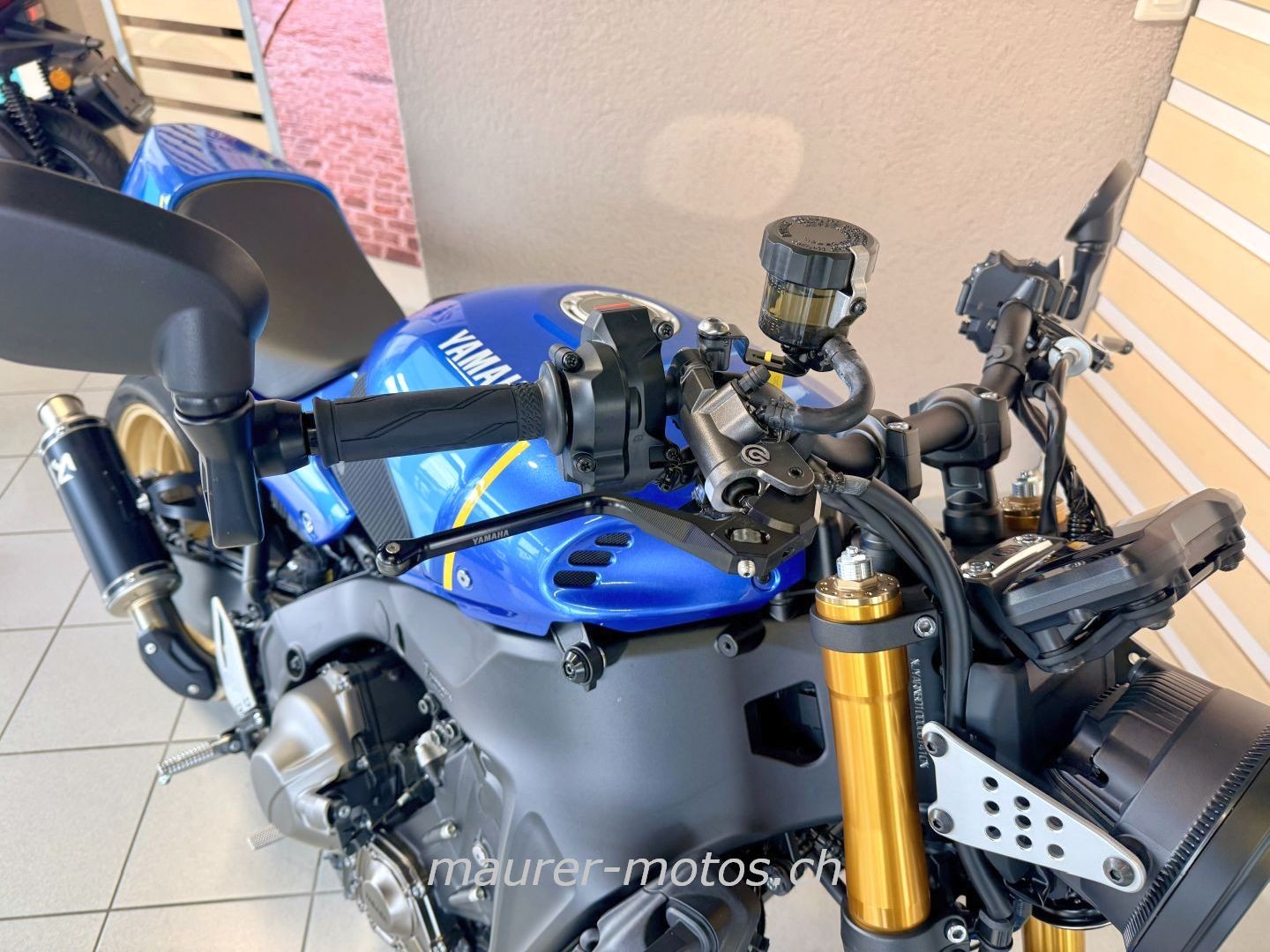 YAMAHA XSR 900-image-4