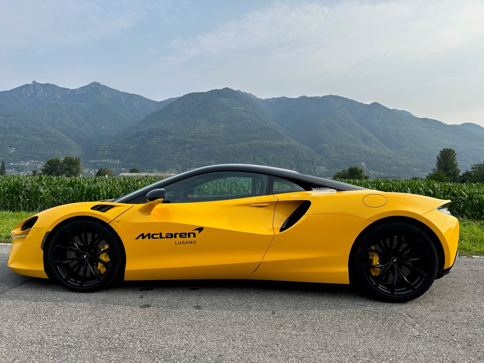 McLAREN ARTURA 3.0 V6 Performance-image-1