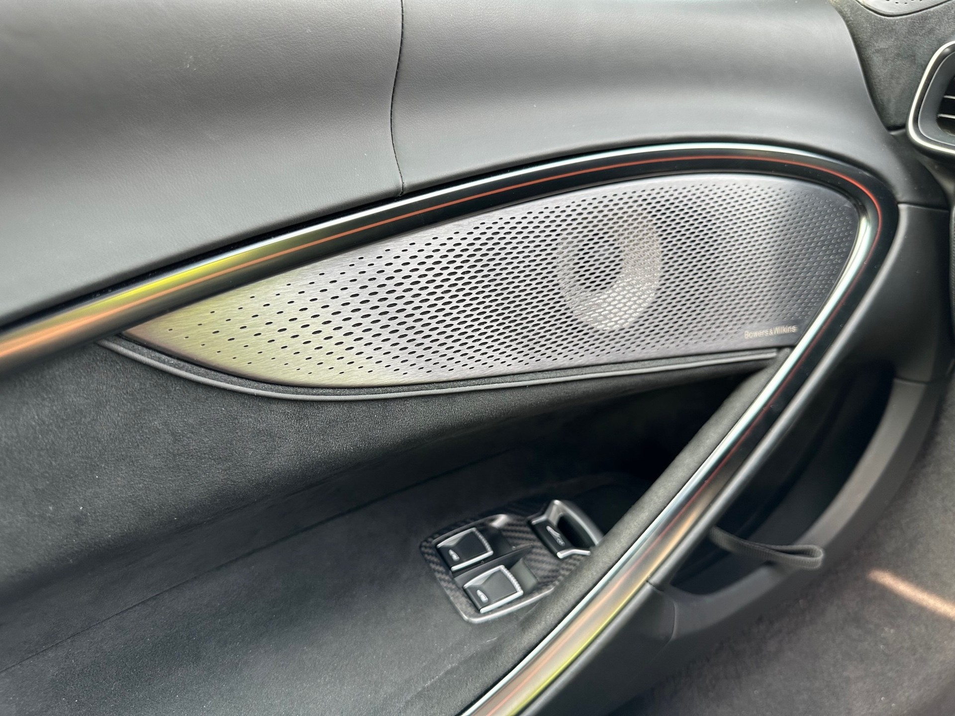 McLAREN ARTURA 3.0 V6 Performance-image-12