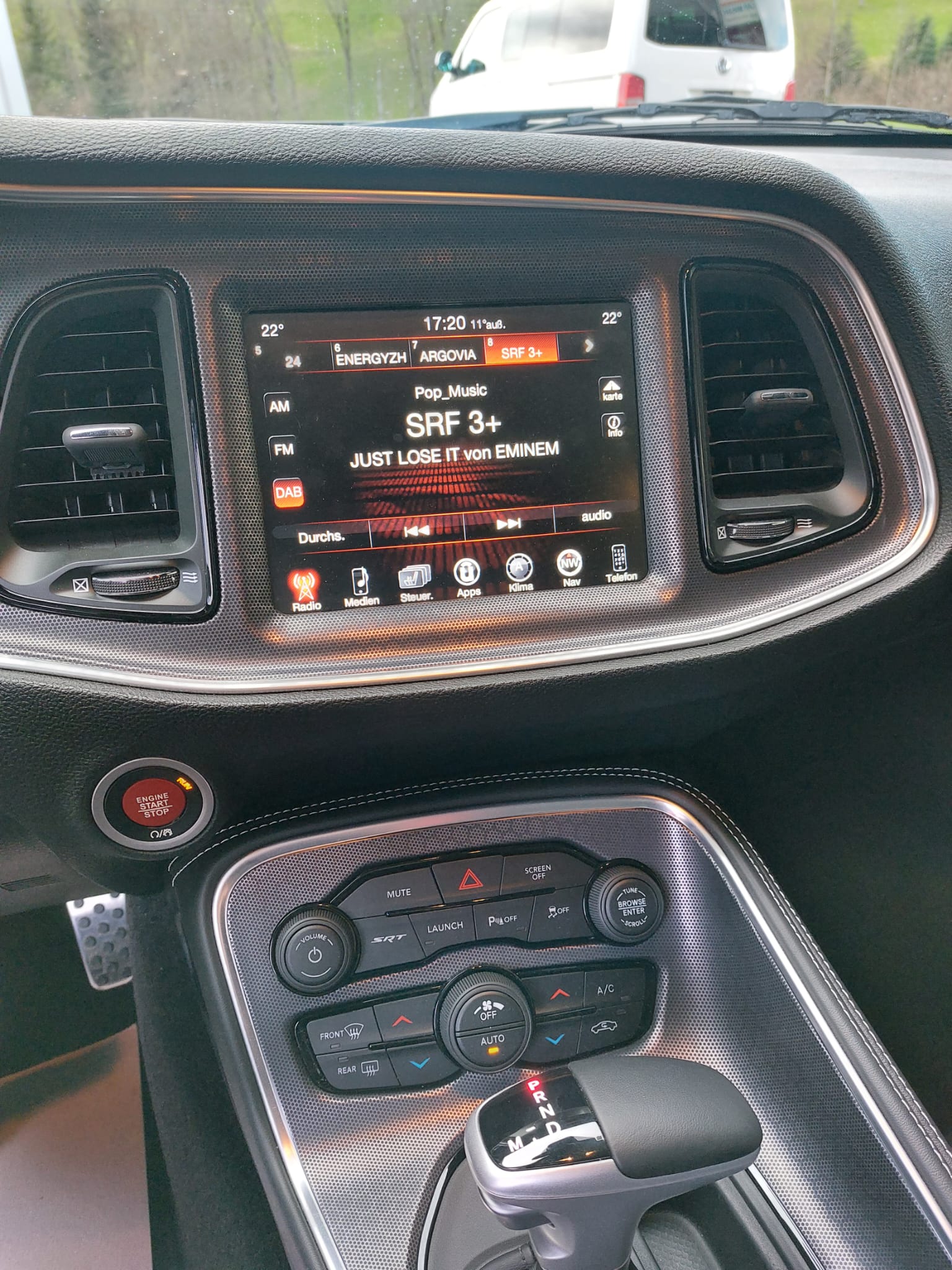 DODGE SRT 392 6.4 V8 Hemi-image-12