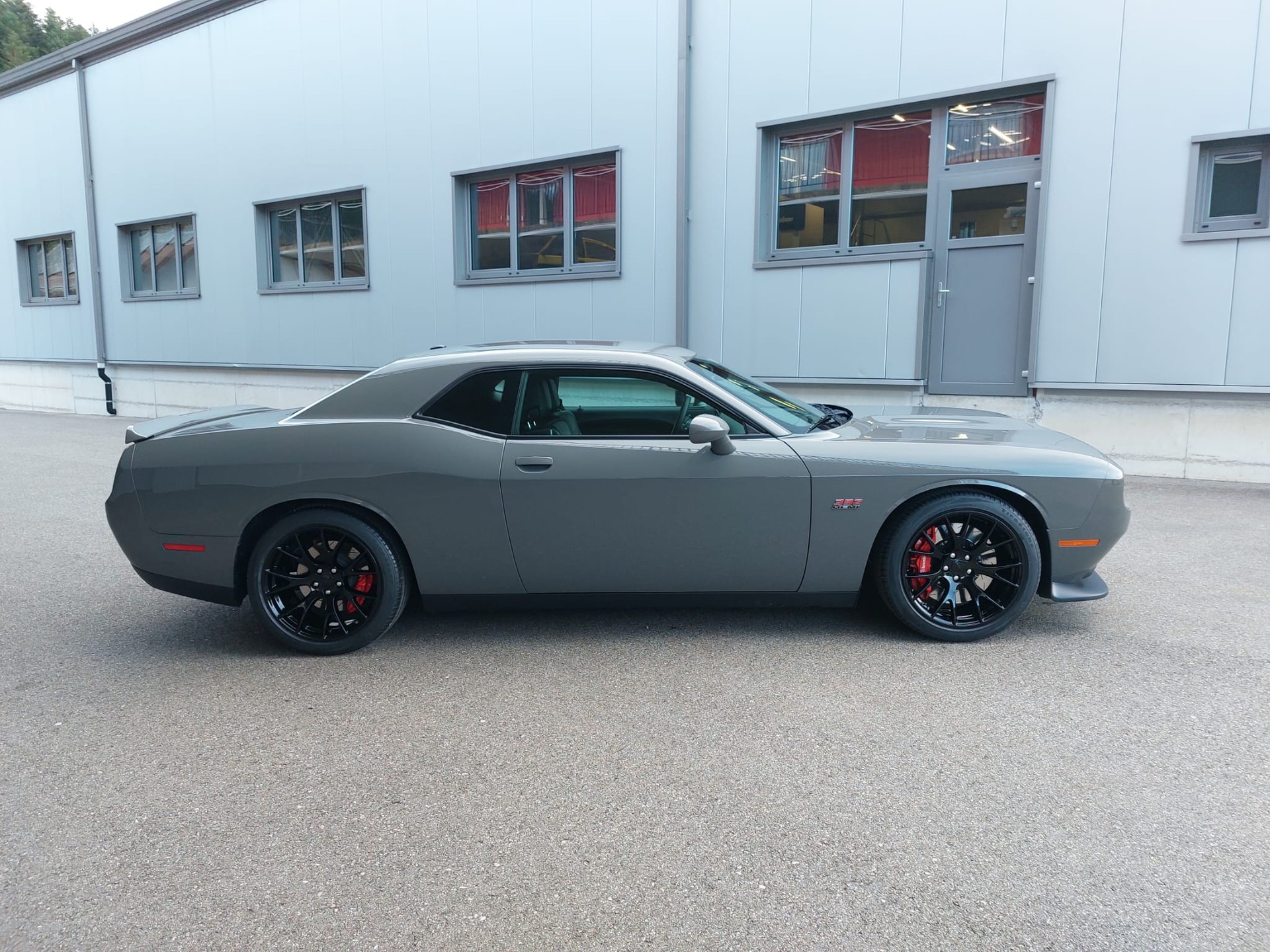 DODGE SRT 392 6.4 V8 Hemi-image-3