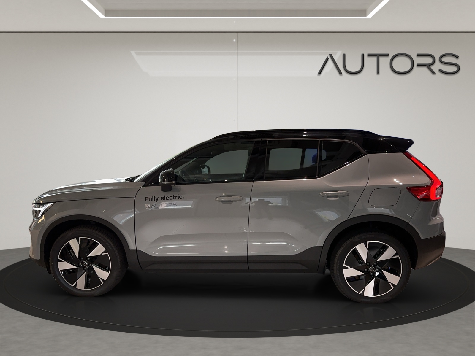 VOLVO XC40 Recharge E80 82kWh Plus RWD-showroom-element-2