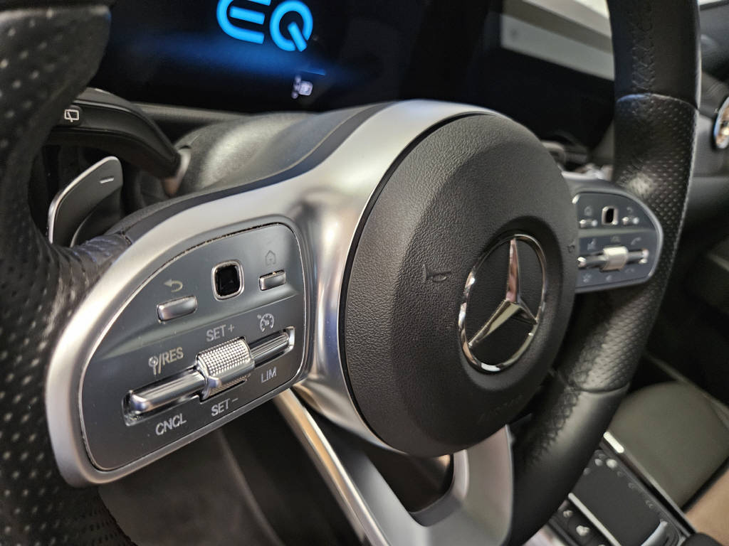 MERCEDES-BENZ EQA 250 Electric Art Line-image-6