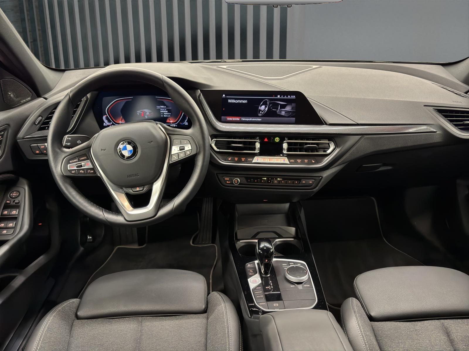 BMW 116d Sports Line-image-9