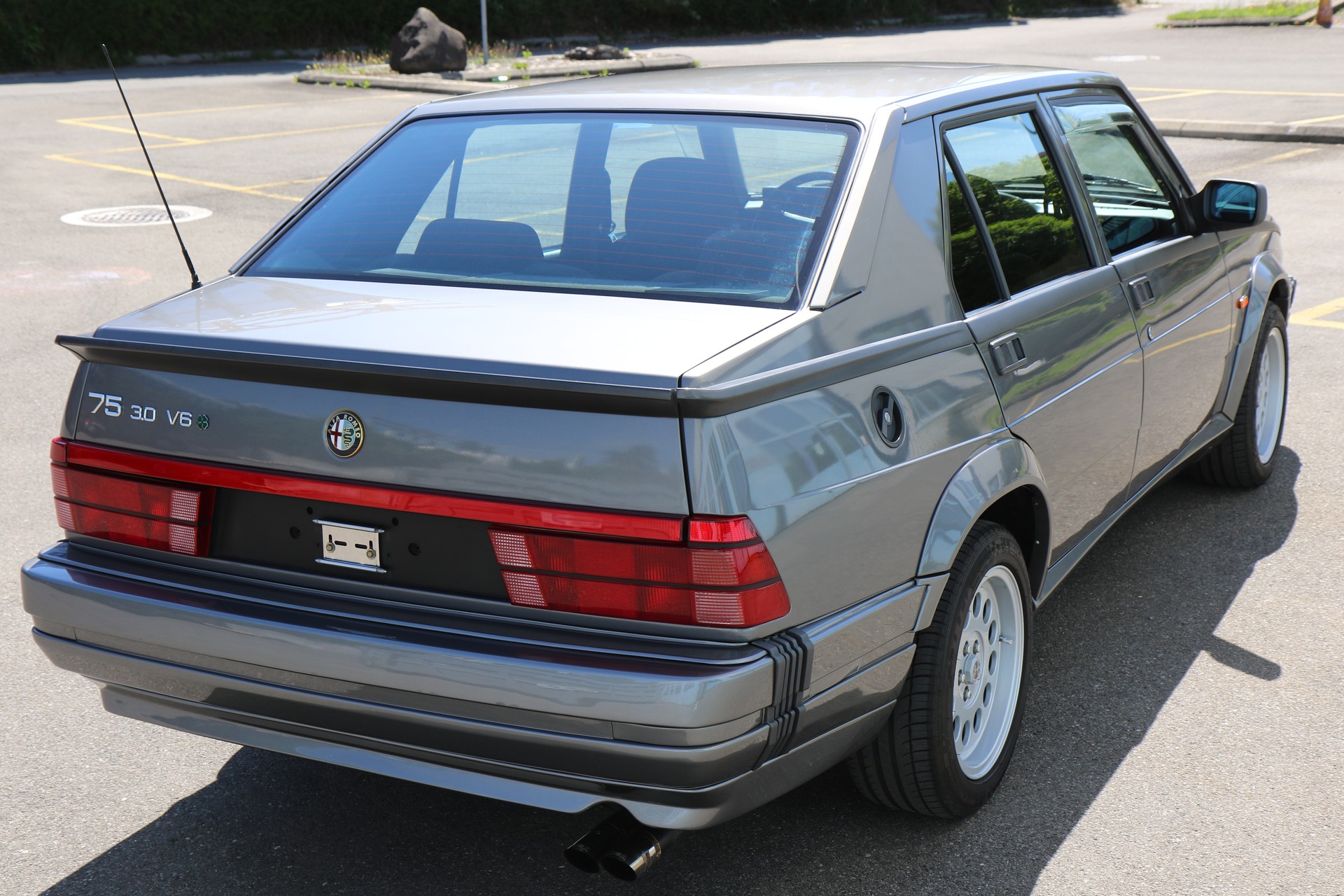 ALFA ROMEO 75 3.0 Q.Verde-image-11