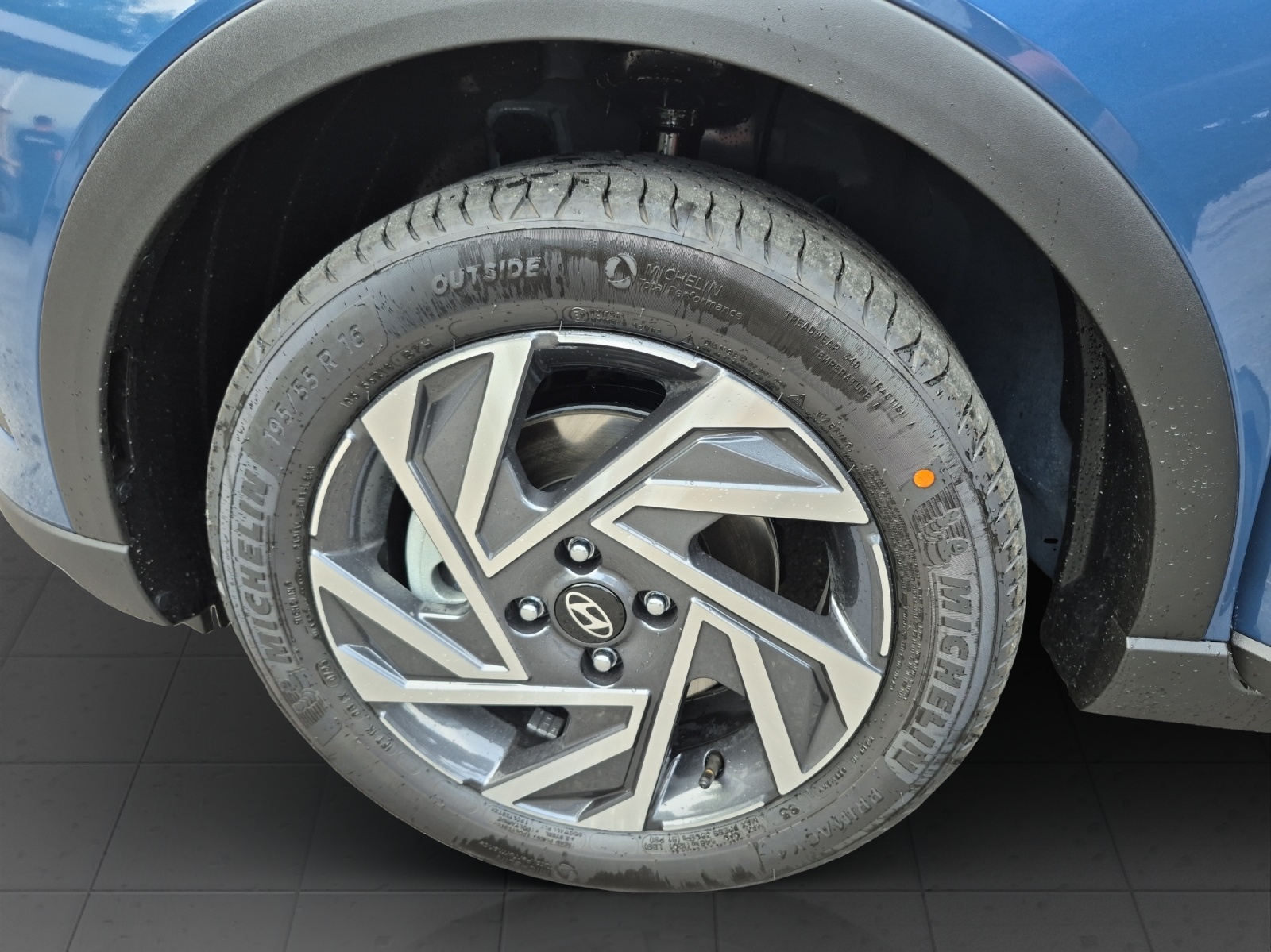 HYUNDAI Bayon 1.0 T-GDi Amplia Safety Pack-image-13
