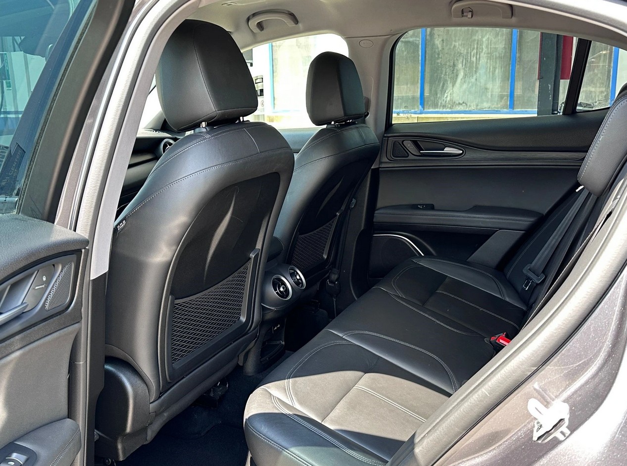 ALFA ROMEO Stelvio 2.2 JTDM Automatic Q4 *CH-Fahrzeug**Top Zustand**Top Ausstattung**Garantie*-image-9