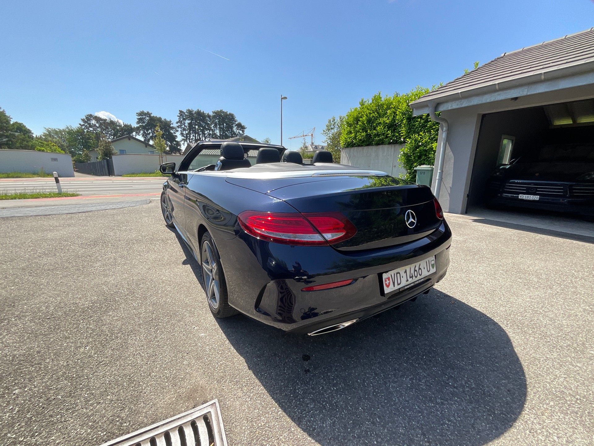 MERCEDES-BENZ C 200 Cabriolet AMG Line 4Matic 9G-Tronic-image-8