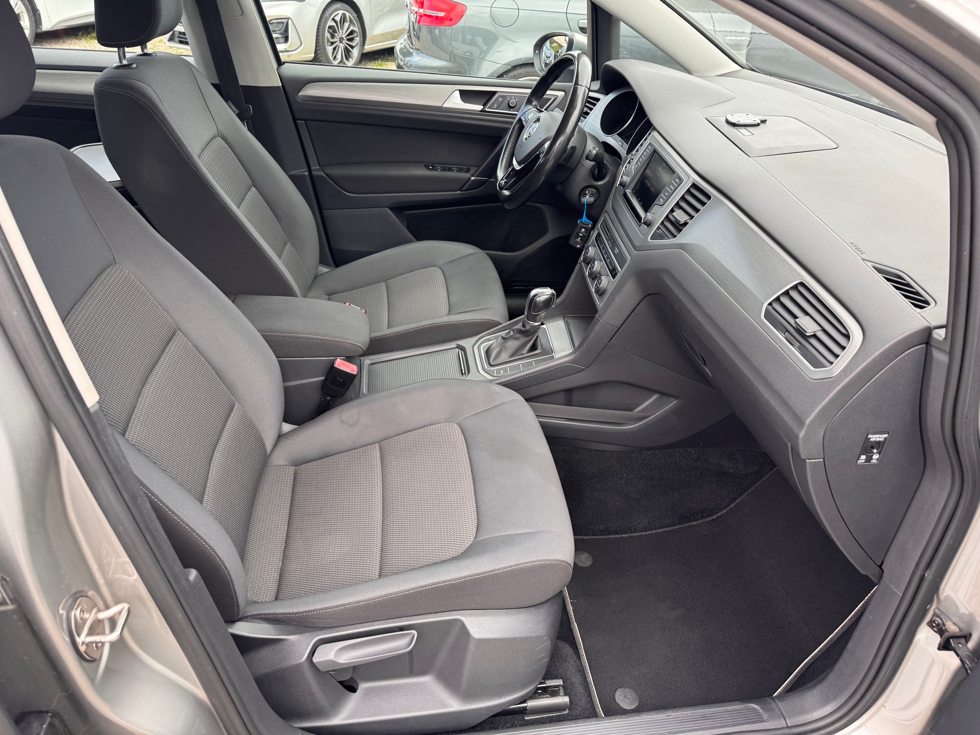 VW Golf Sportsvan 1.4 TSI Comfortline DSG-image-11
