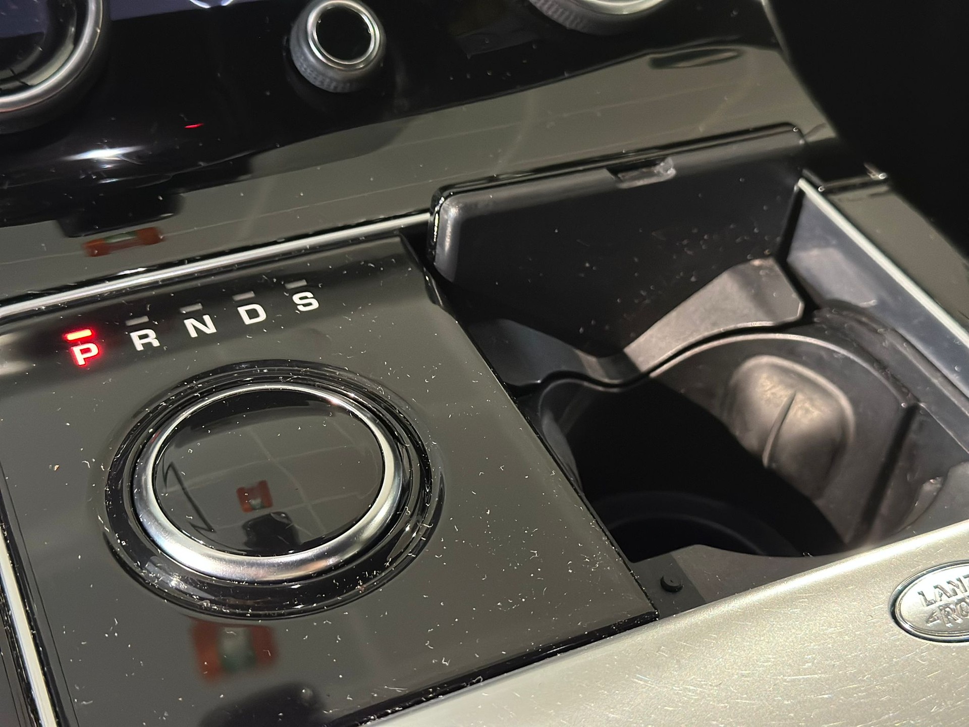 LAND ROVER Range Rover Velar R-Dynamic D 300 Automatic-image-19