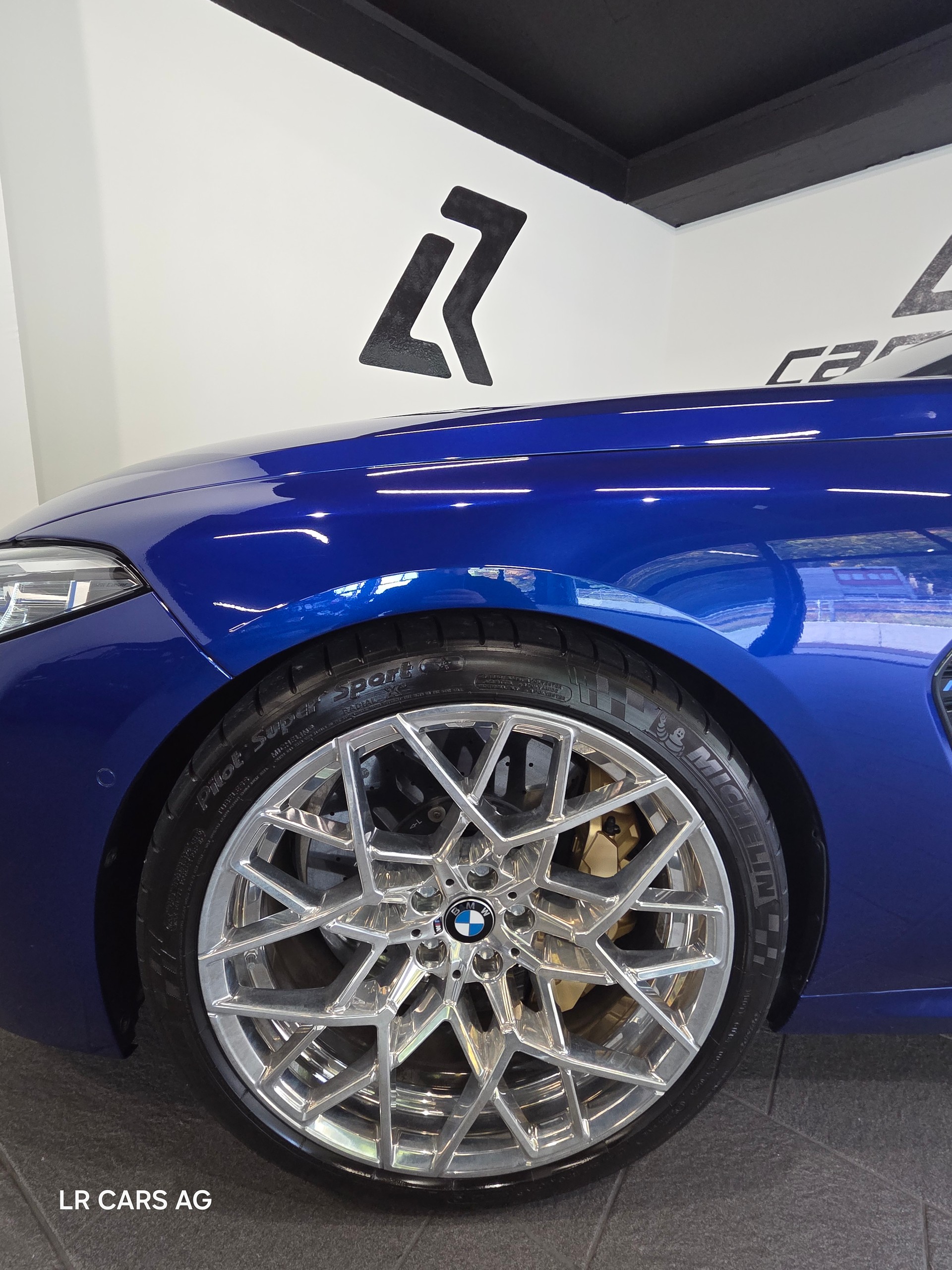 BMW M8 xDrive Steptronic M Competition-image-5