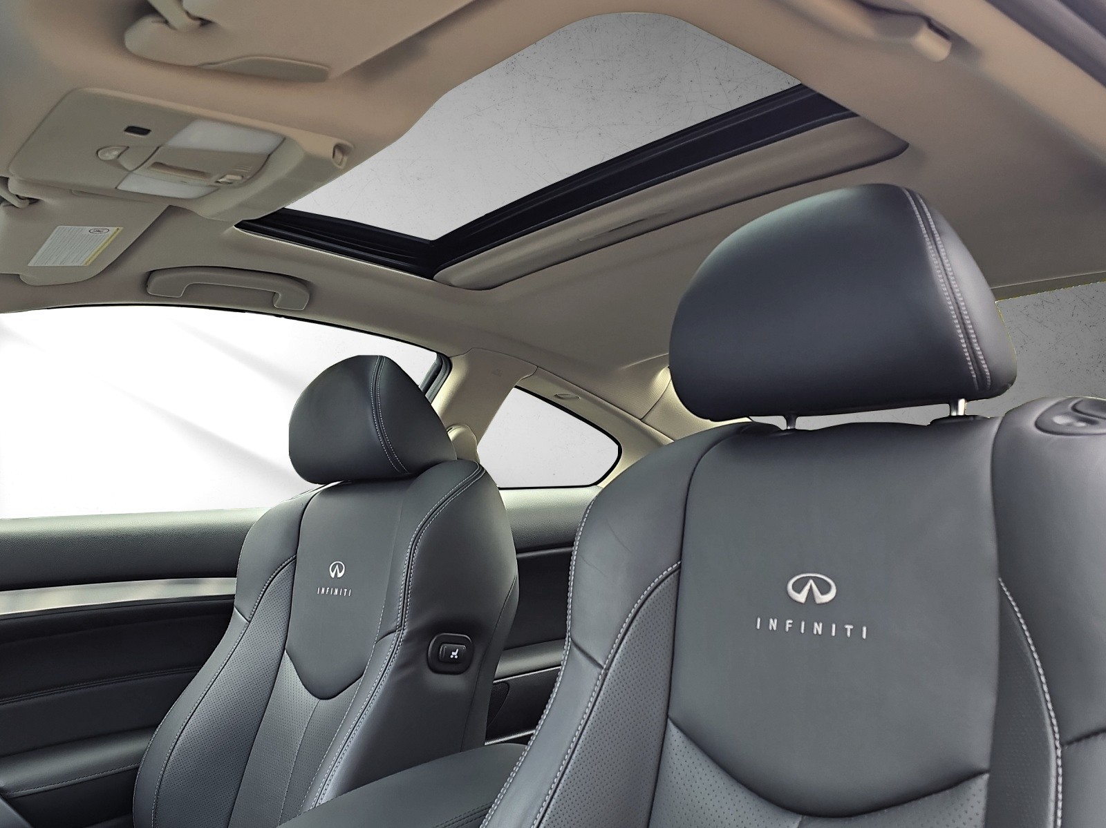 INFINITI G37 3.7 V6 Coupé S Automatic-image-13