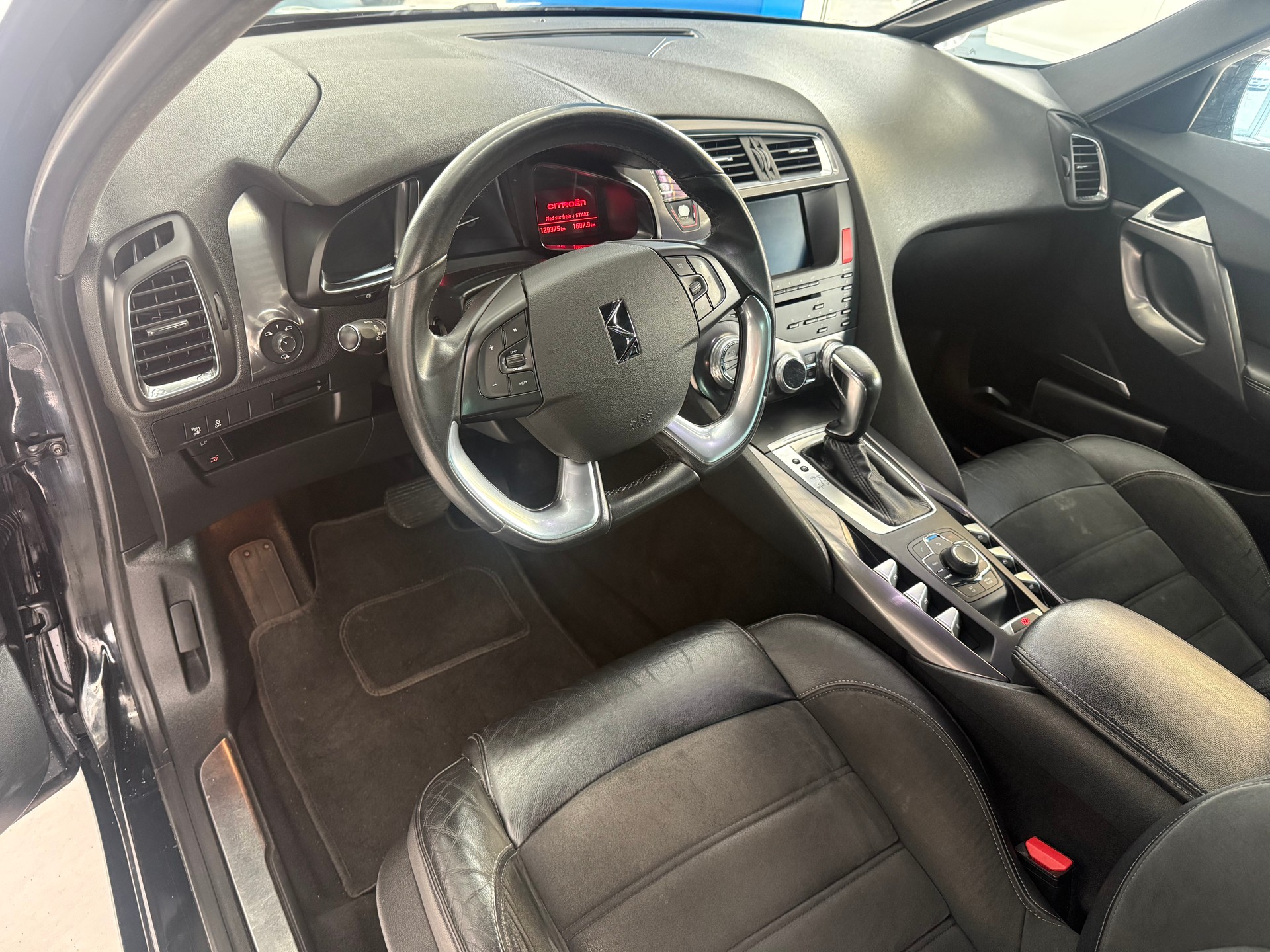 DS AUTOMOBILES DS5 1.6 Turbo Chic Automatic-image-11