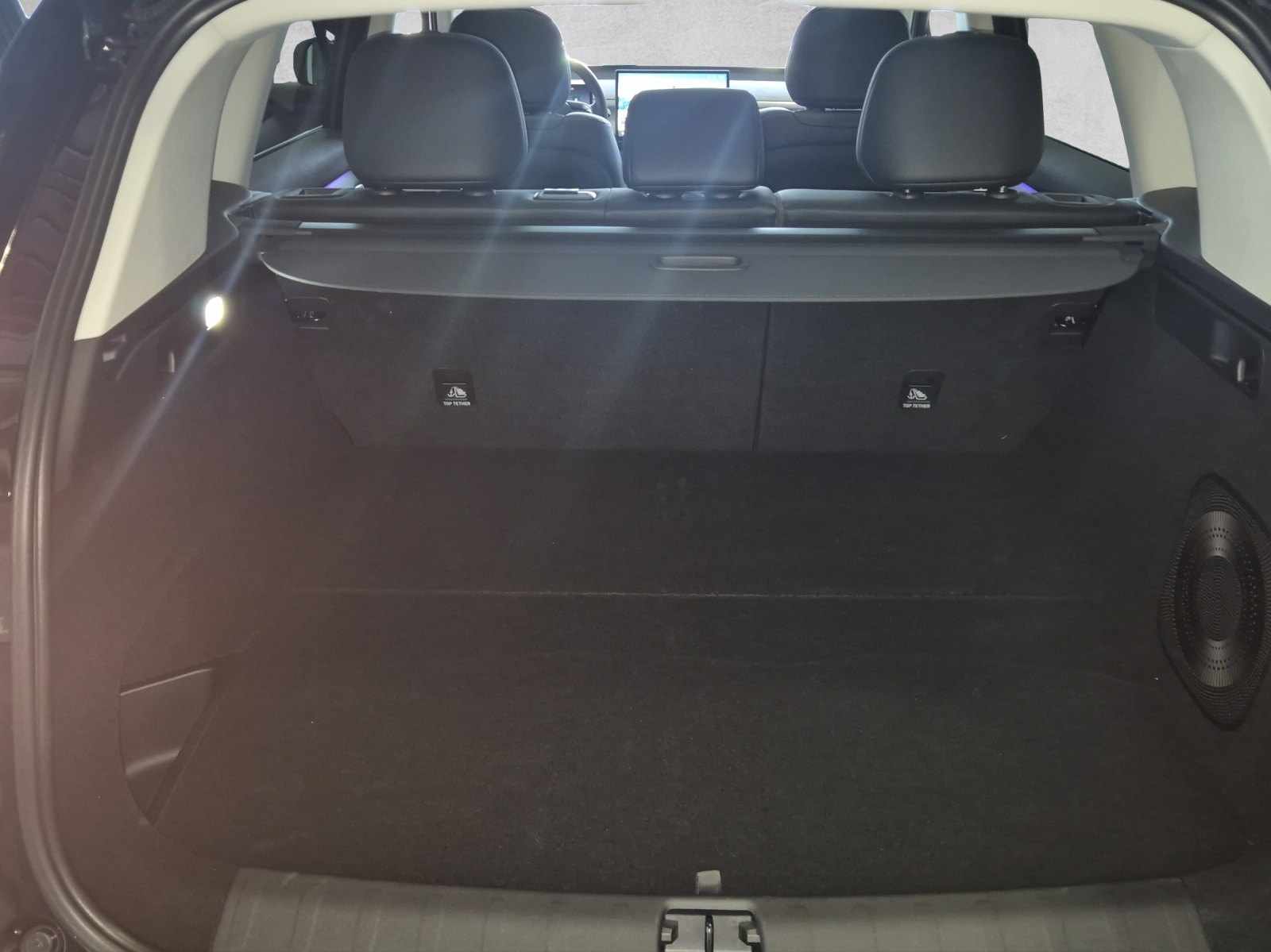 LEAPMOTOR C10 Design AWD 81.9kWh-image-12