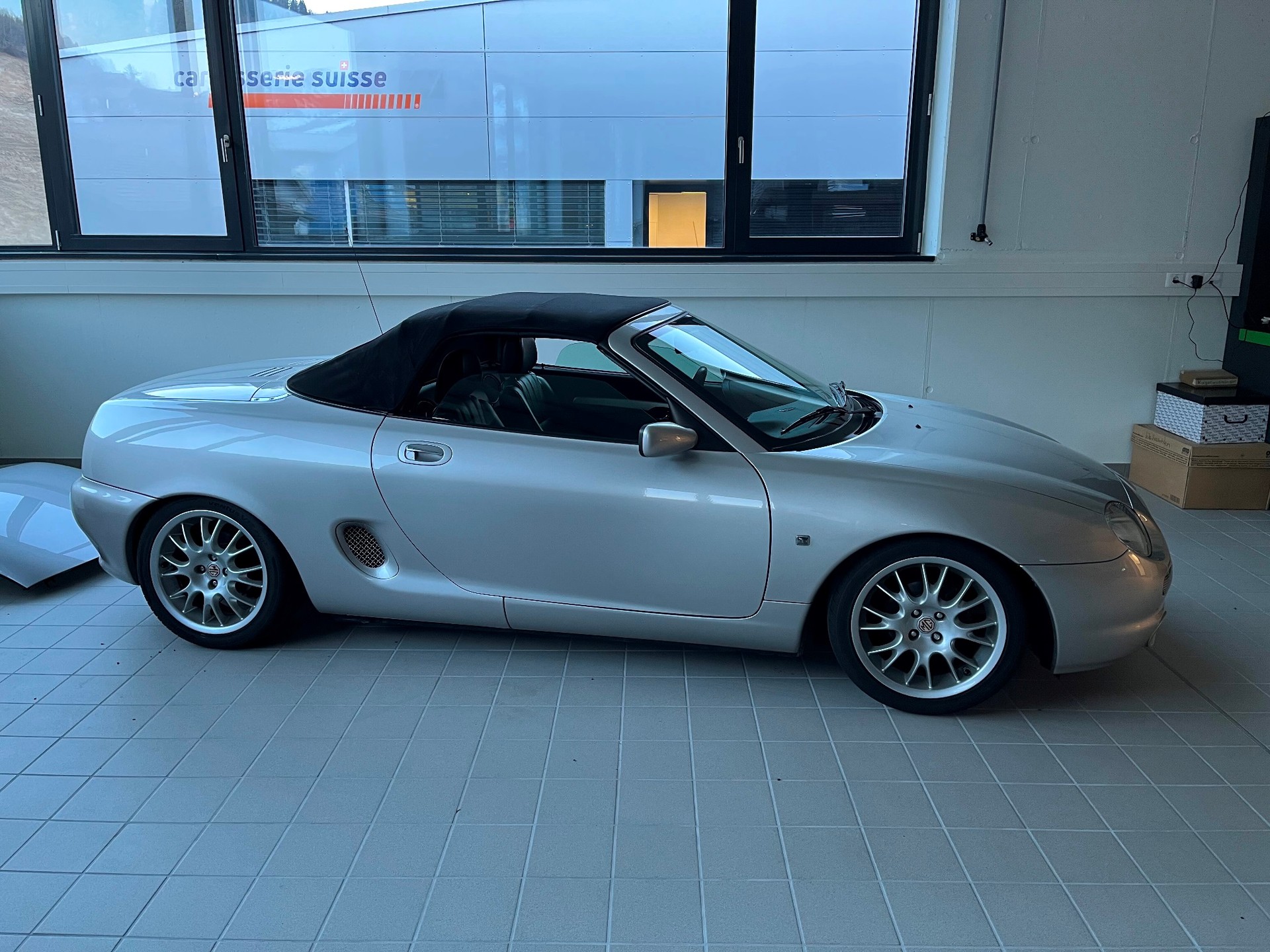 MG MGF 1.8i VVC Silverstone-image-10