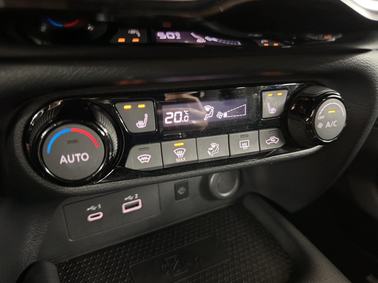 NISSAN Juke 1.6 FHEV Tekna-image-16