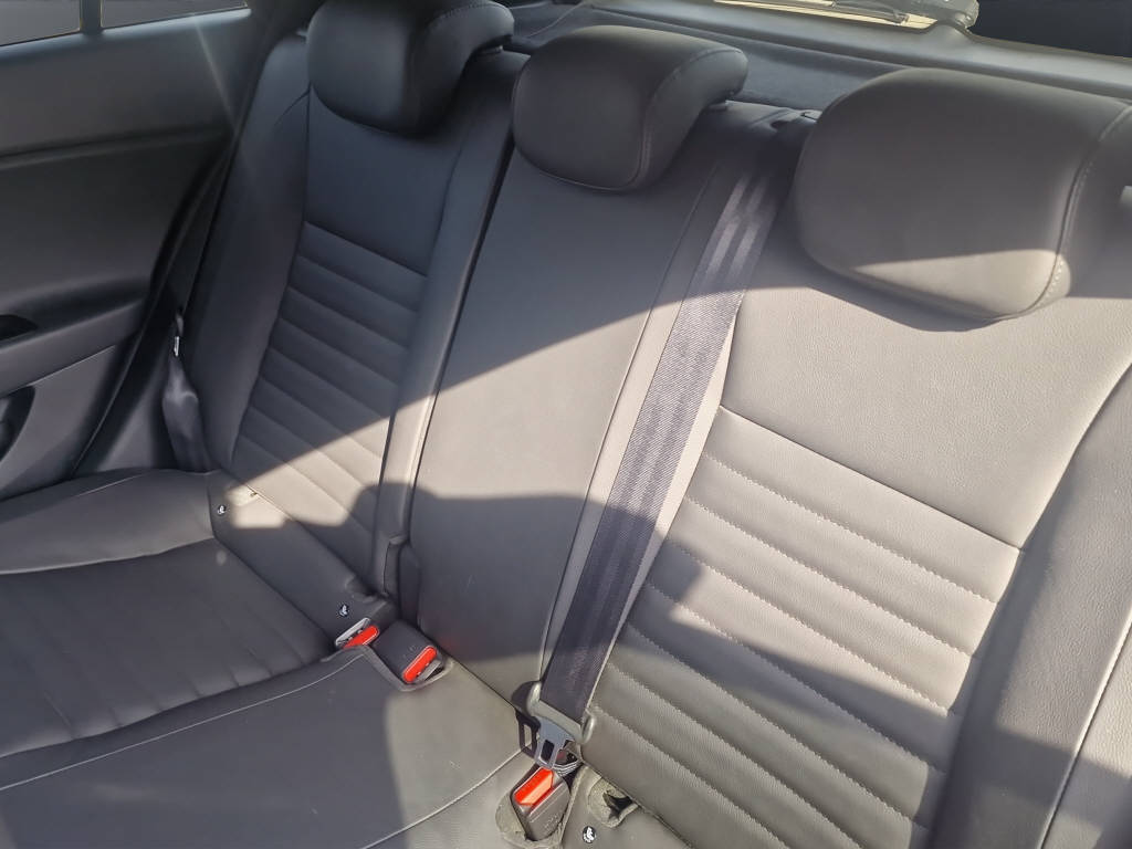 HYUNDAI i20 1.0 T-GDi 120 Vertex-image-9