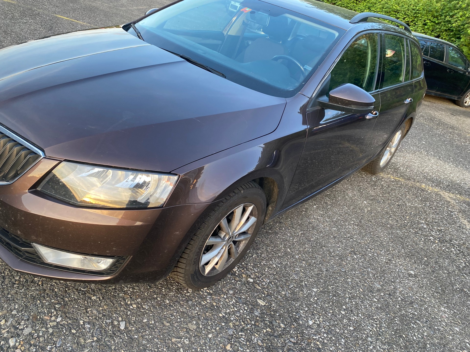 SKODA Octavia Combi 2.0 TDI Laurin & Klement-image-2