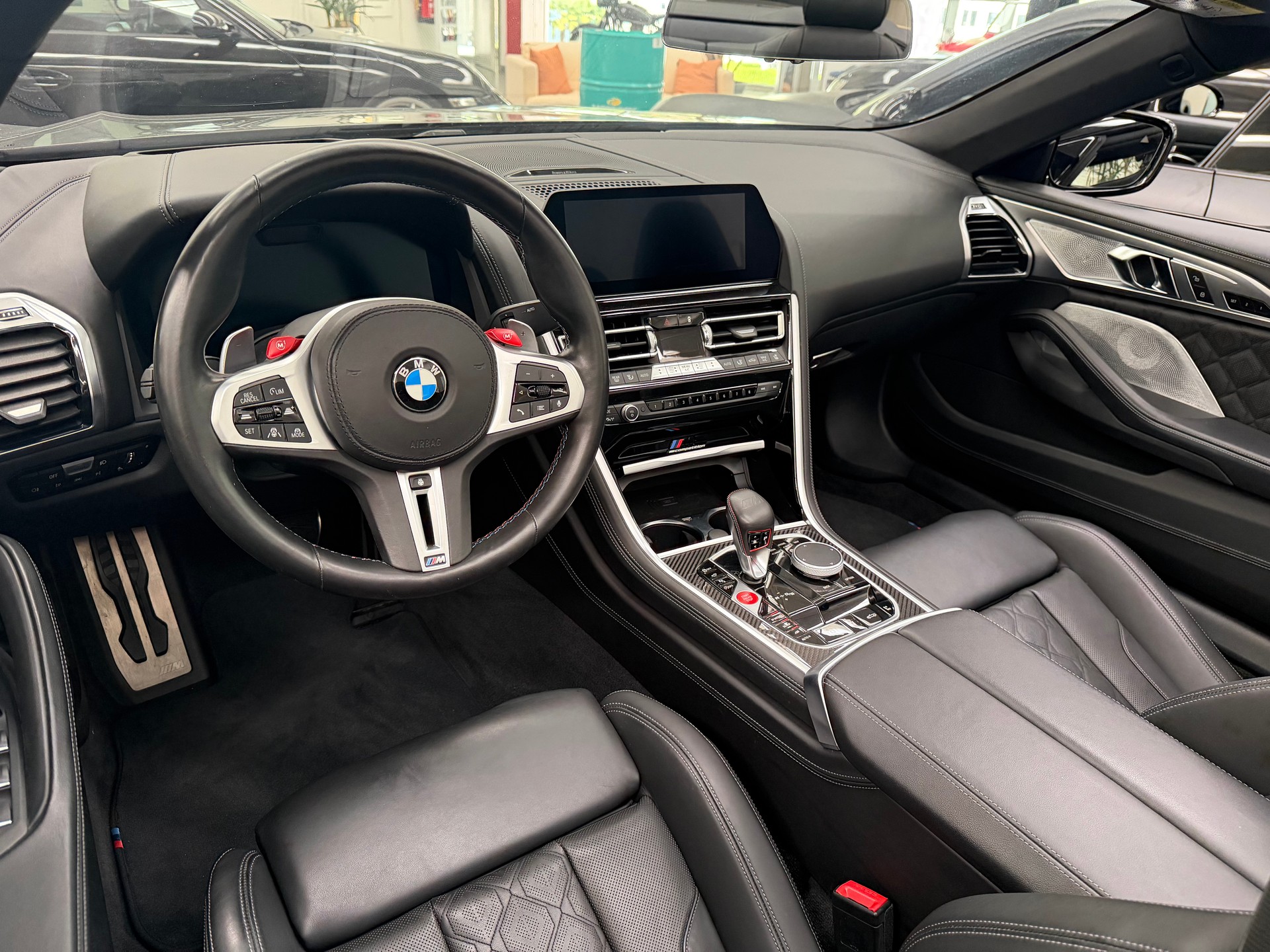 BMW M8 xDrive M Competition Steptronic-image-7
