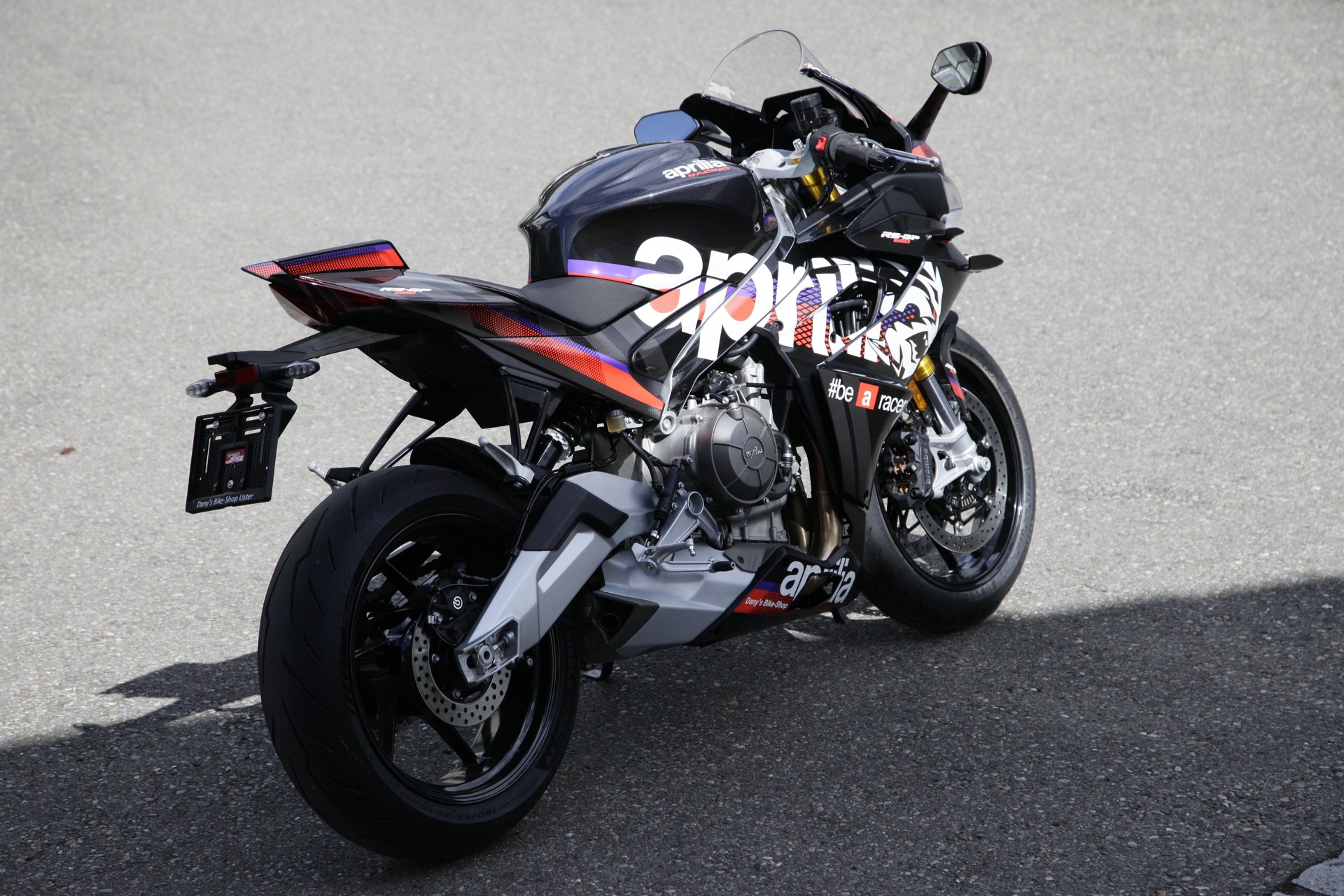 APRILIA RS GP 660 Bezzechi black Rims E5+ (105ps)-image-14