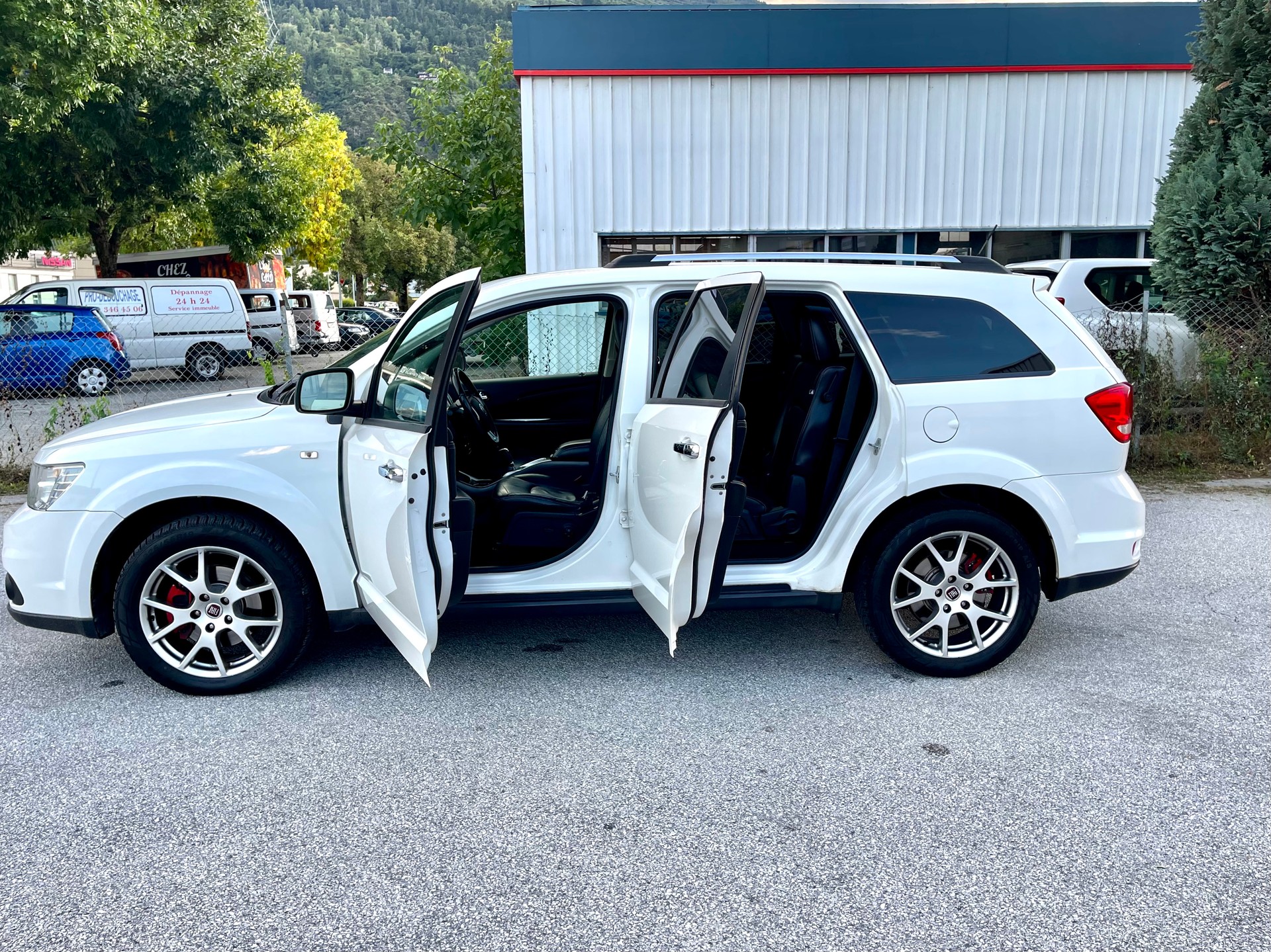 FIAT Freemont 2.0 MJ Park Avenue AWD Automat-image-6