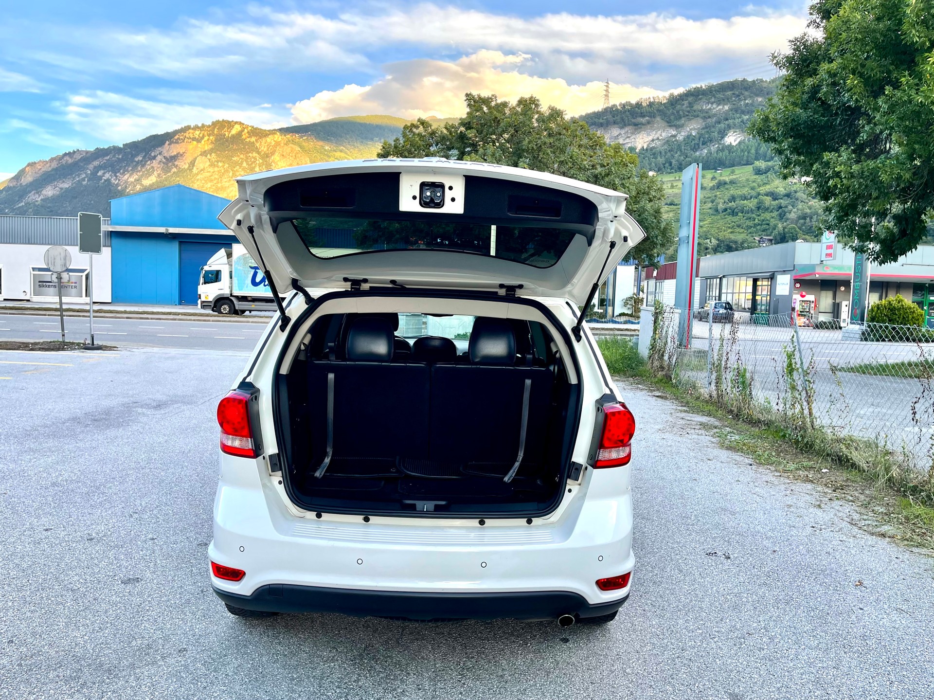FIAT Freemont 2.0 MJ Park Avenue AWD Automat-image-24