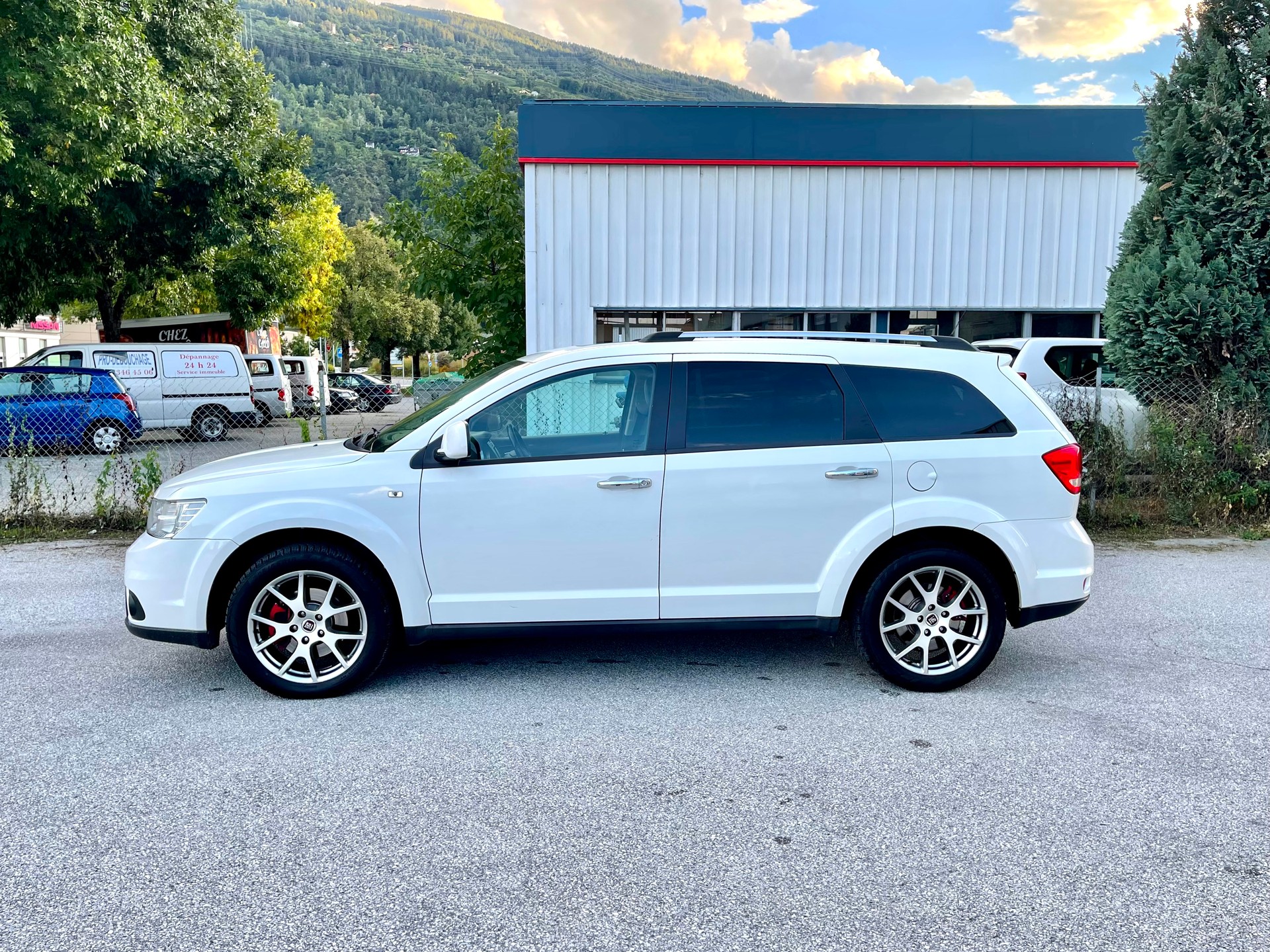 FIAT Freemont 2.0 MJ Park Avenue AWD Automat-image-23