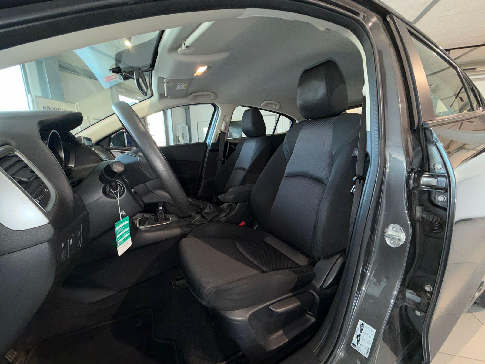 MAZDA 3 1.5 Challenge-image-7