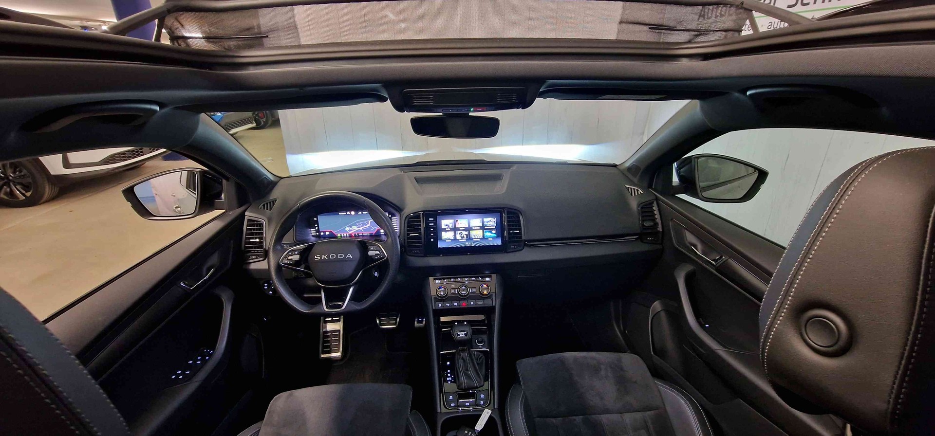 SKODA Karoq 2.0 TSI SportLine 4x4 DSG-image-14