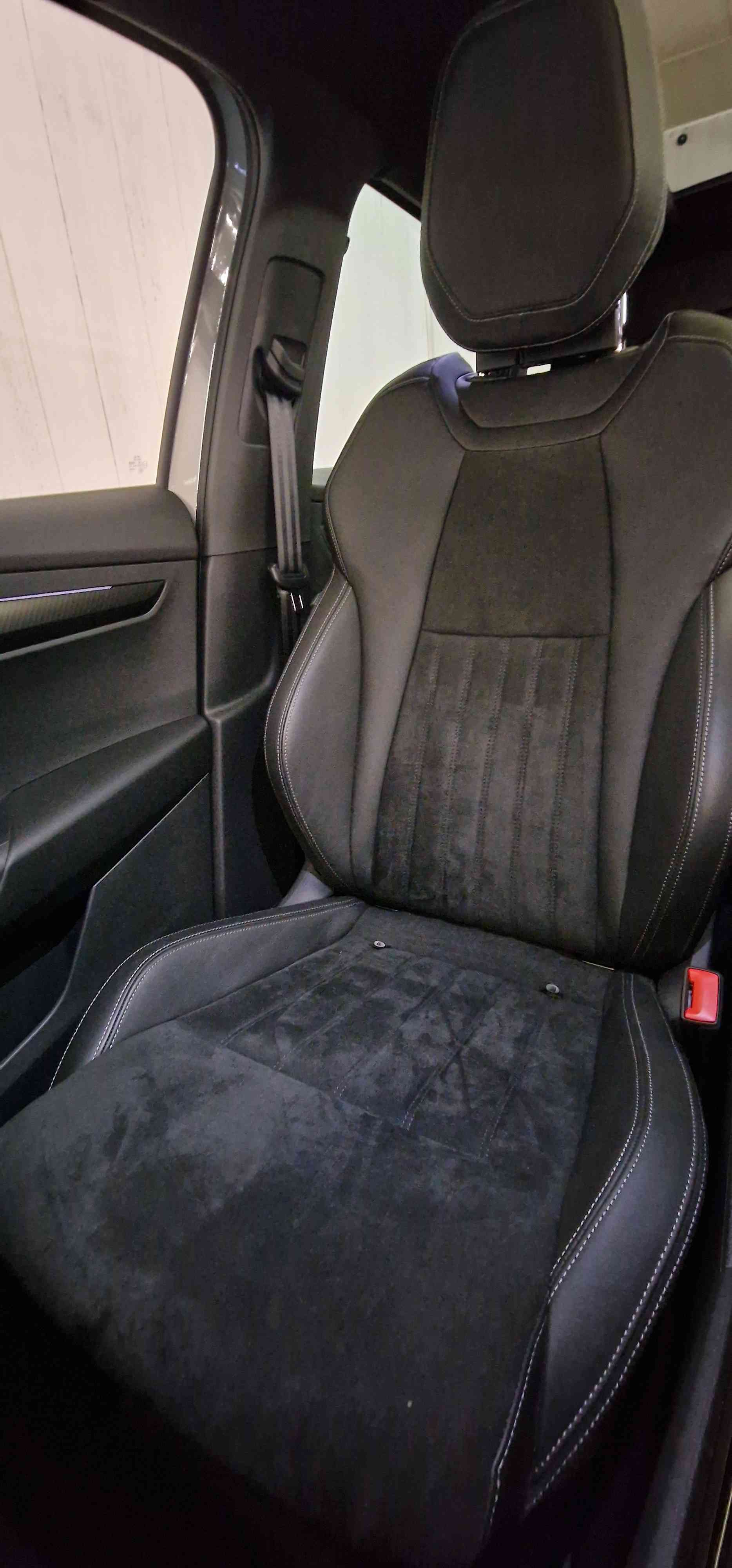 SKODA Karoq 2.0 TSI SportLine 4x4 DSG-image-13