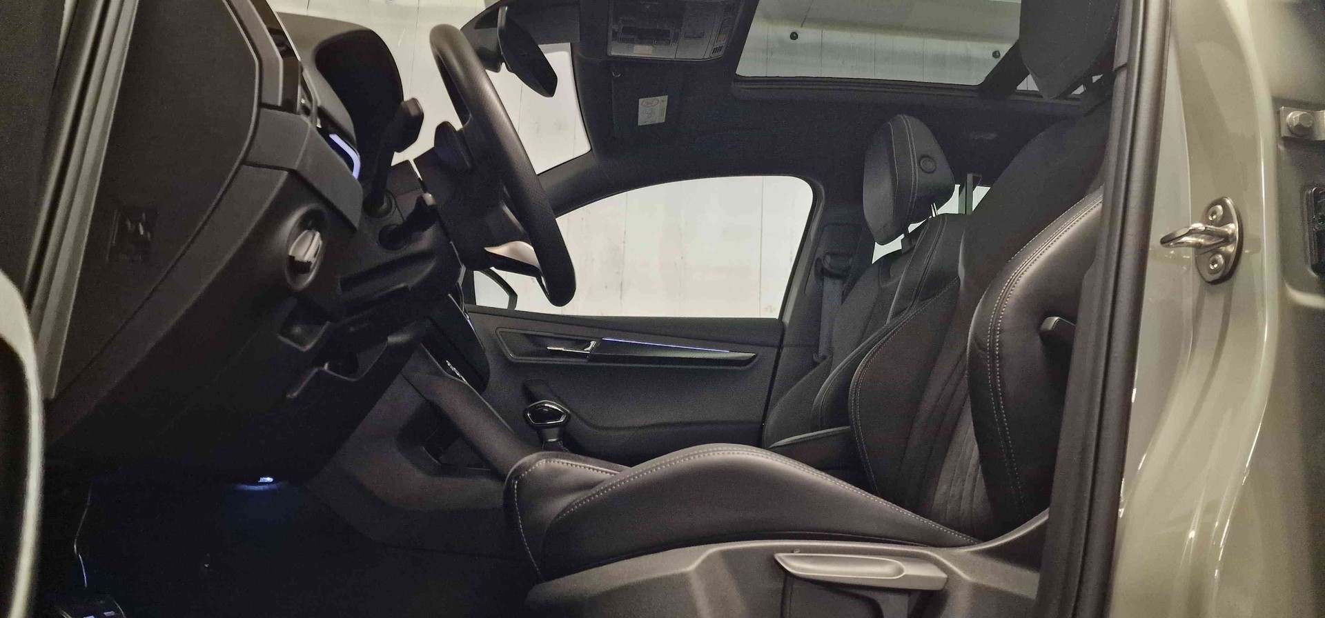 SKODA Karoq 2.0 TSI SportLine 4x4 DSG-showroom-element-3