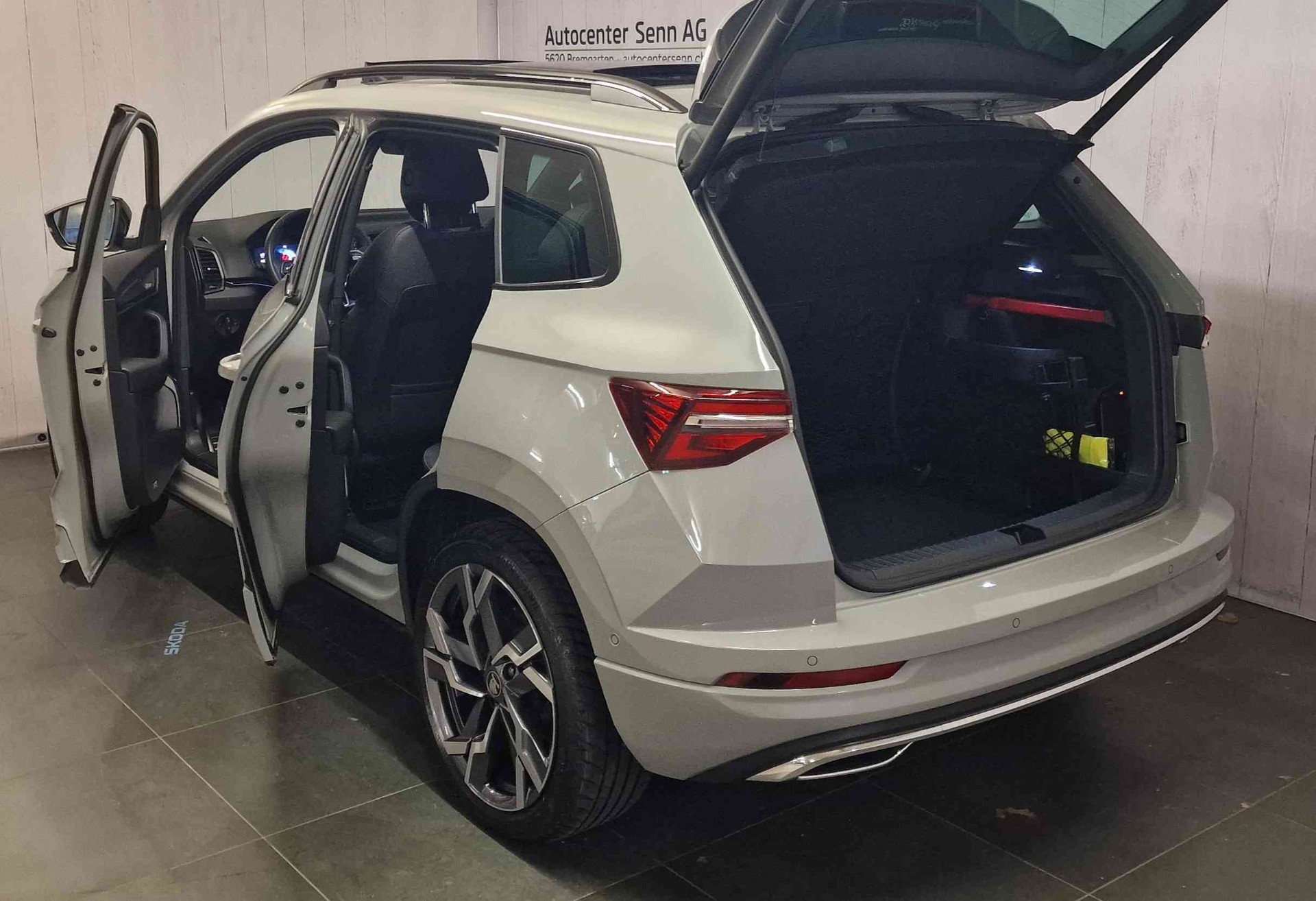 SKODA Karoq 2.0 TSI SportLine 4x4 DSG-image-17
